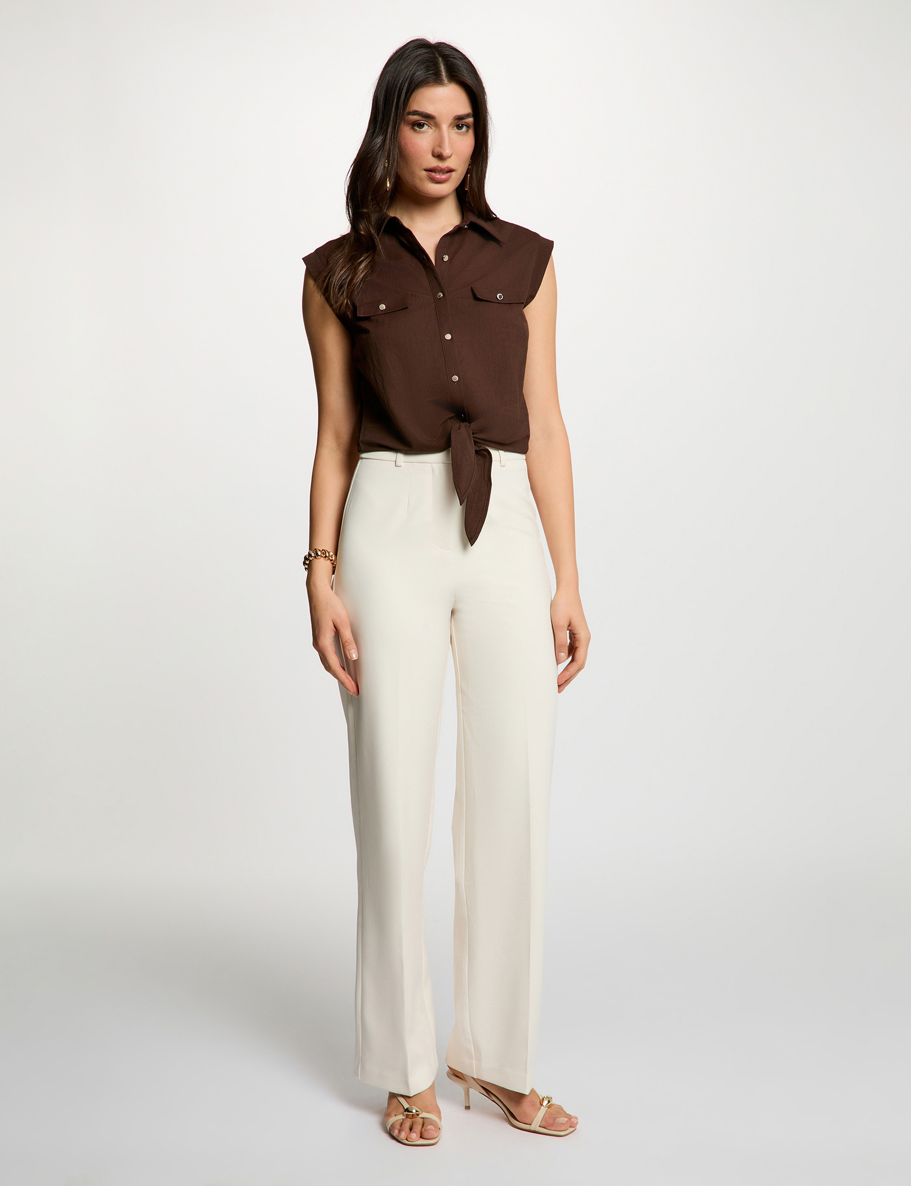 Chemise nou&eacute;e sans manches marron fonc&eacute; femme