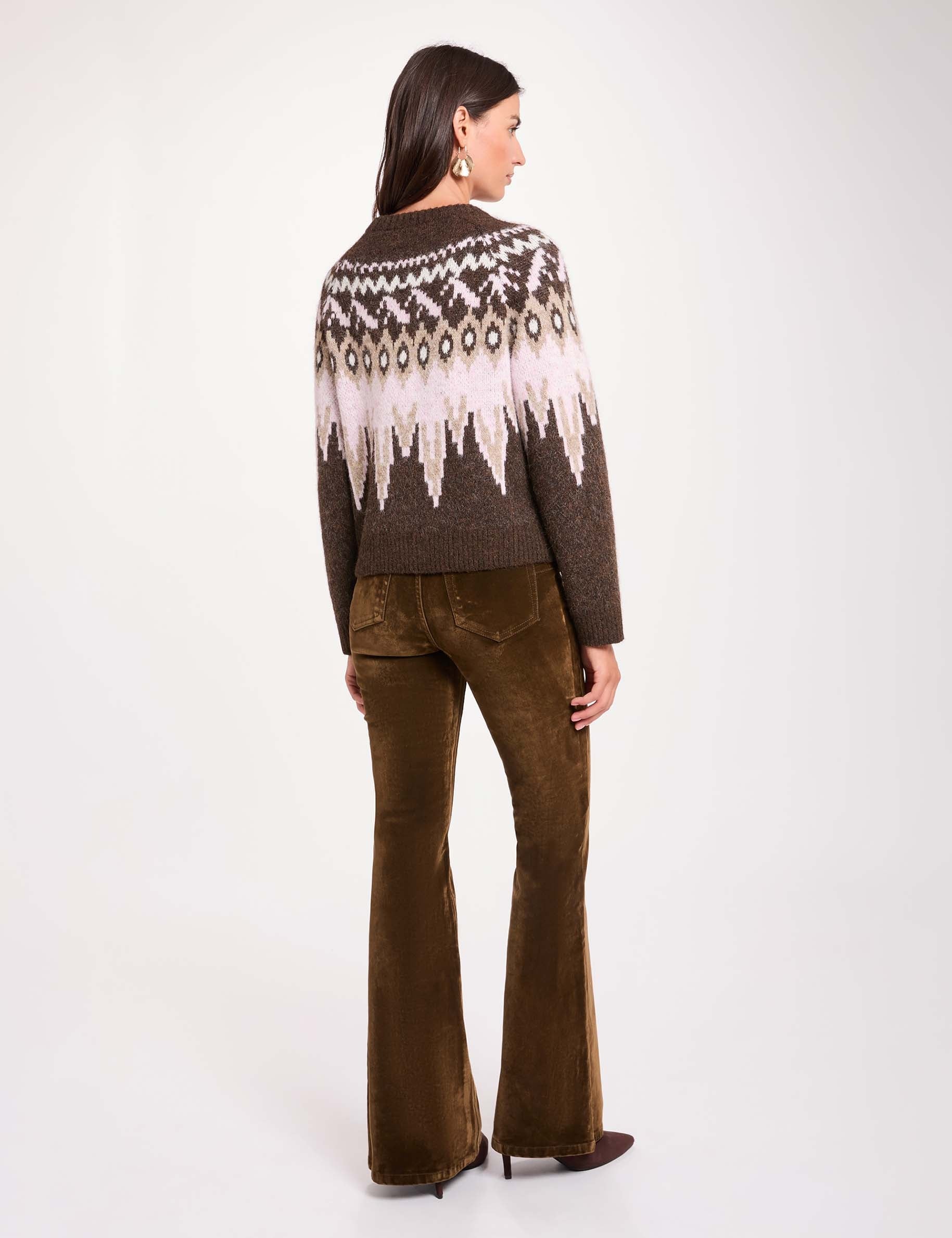 Pull chevron col rond marron fonc&eacute; femme