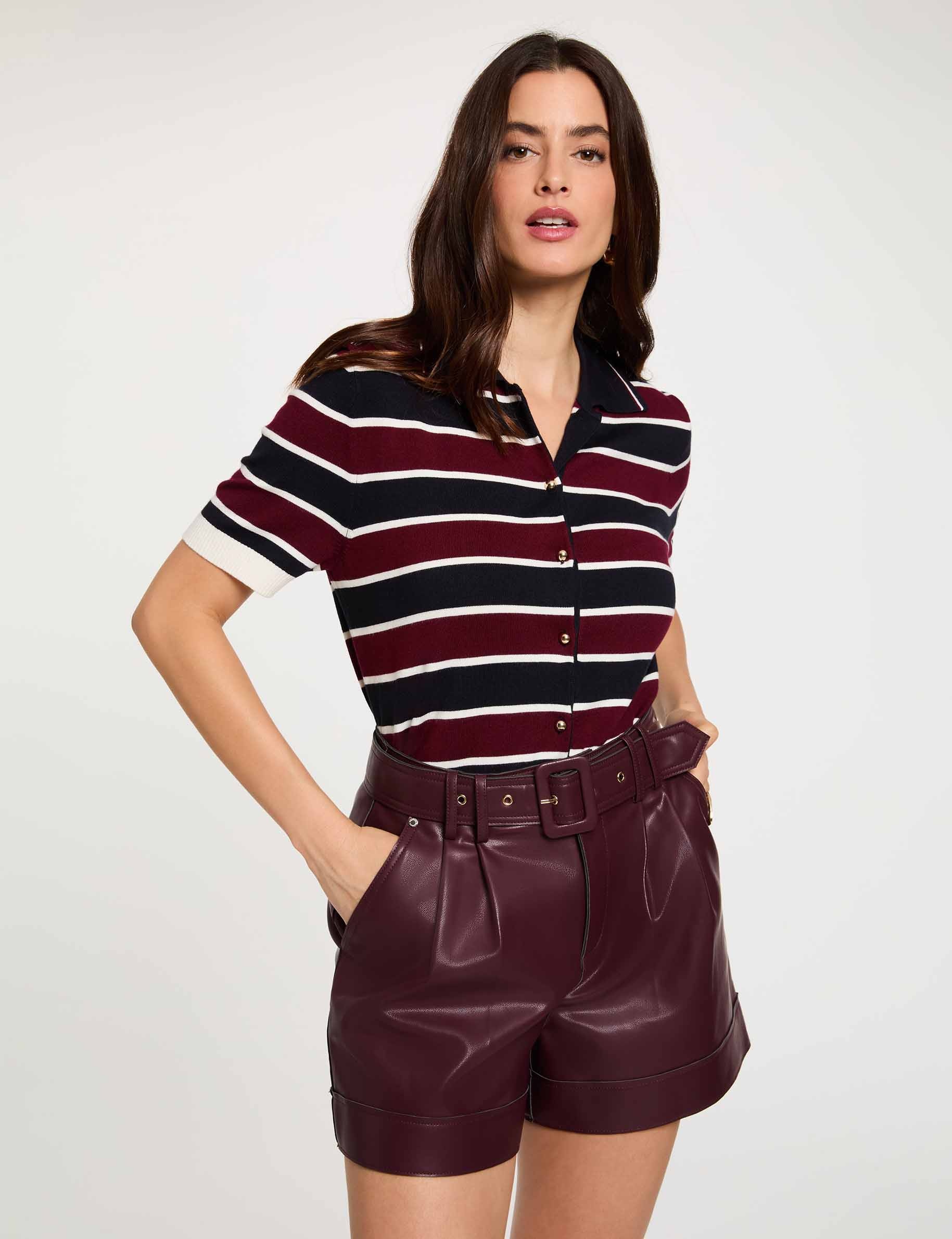 Enganliegende Shorts in Lederoptik pflaume damen