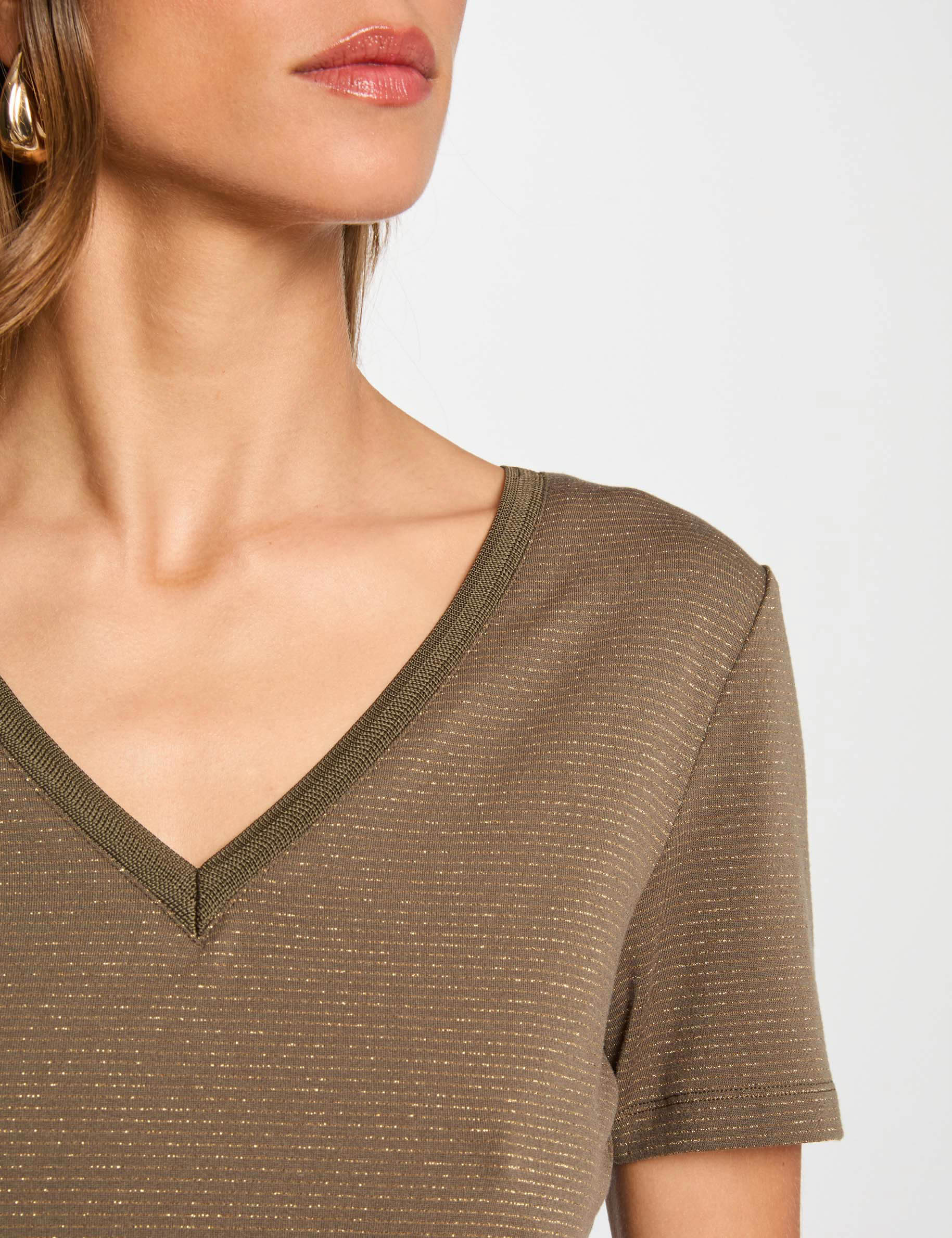 t shirt mit kurzen armeln khakigrun damen T-shirt mit kurzen Ärmeln khakigrün damen
