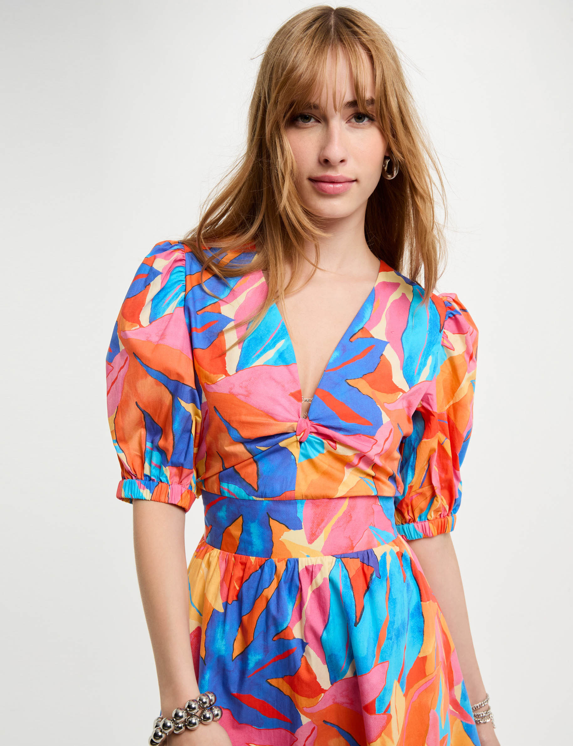 kurzes ausgestelltes kleid mit print mehrfarbig damen Kurzes ausgestelltes Kleid mit Print mehrfarbig damen