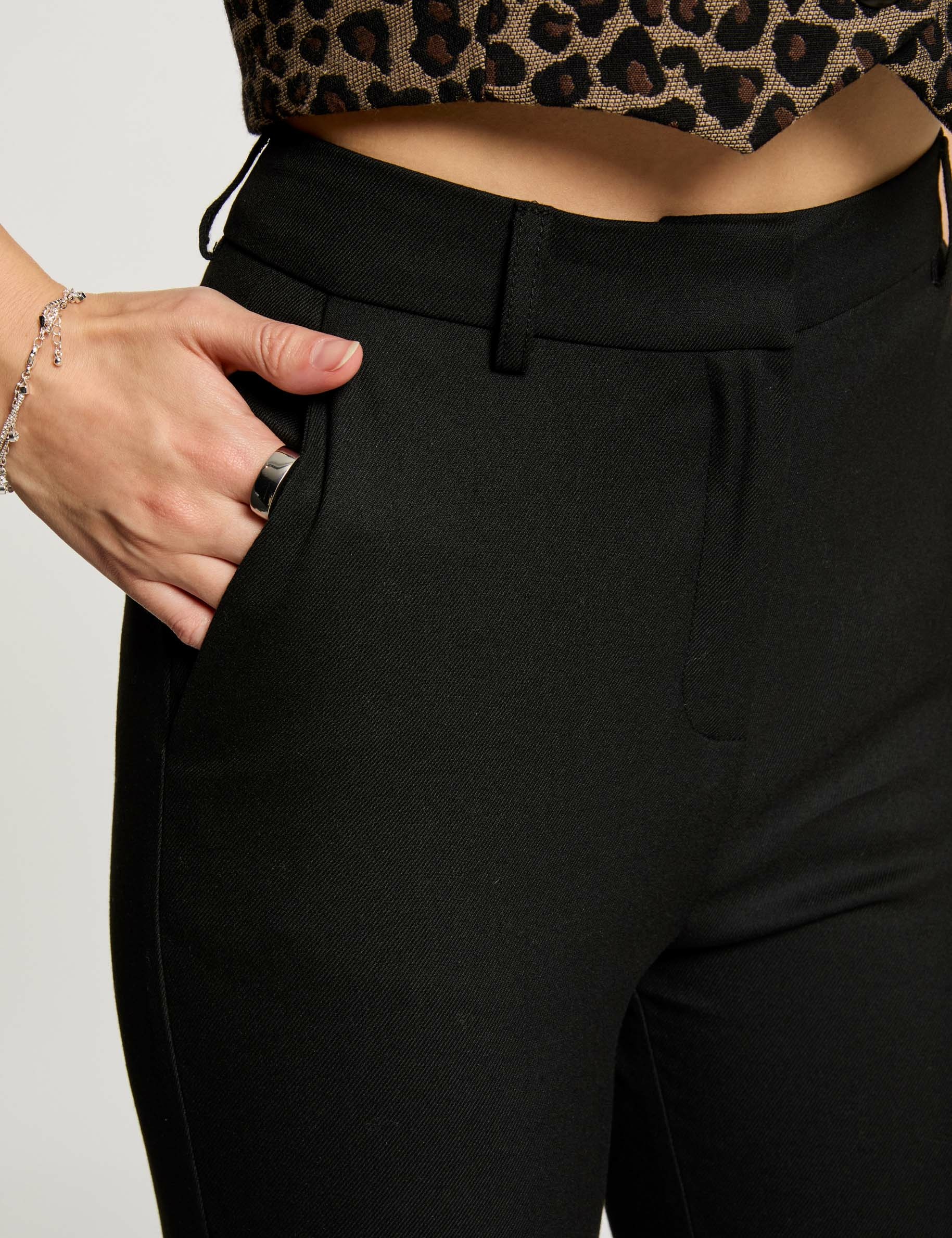 pantalon large a pinces noir femme Pantalon large à pinces noir femme