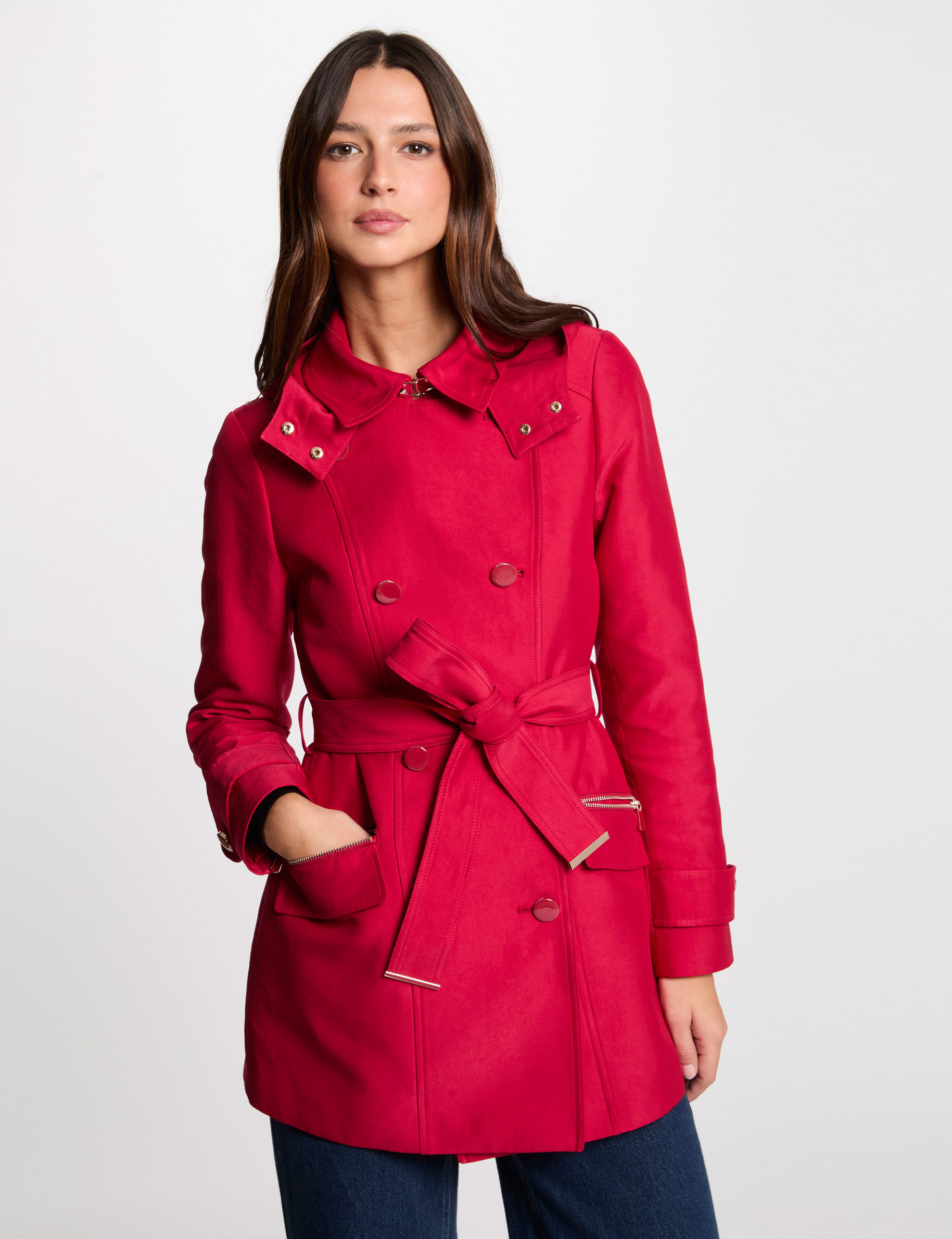 trenchcoat mit gurtel und kapuze rot damen Trenchcoat mit Gürtel und Kapuze rot damen