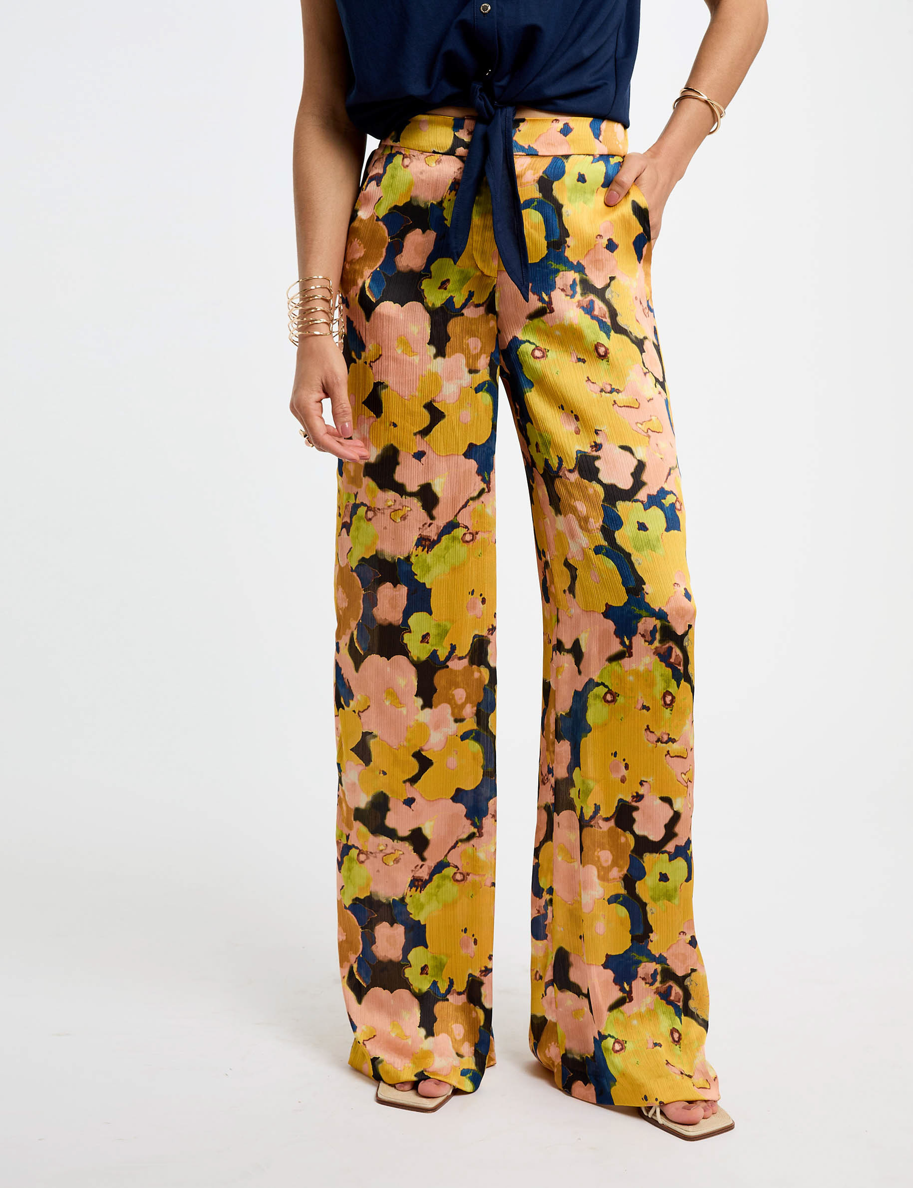 weit geschnittene hose mit print mehrfarbig damen Weit geschnittene Hose mit Print mehrfarbig damen