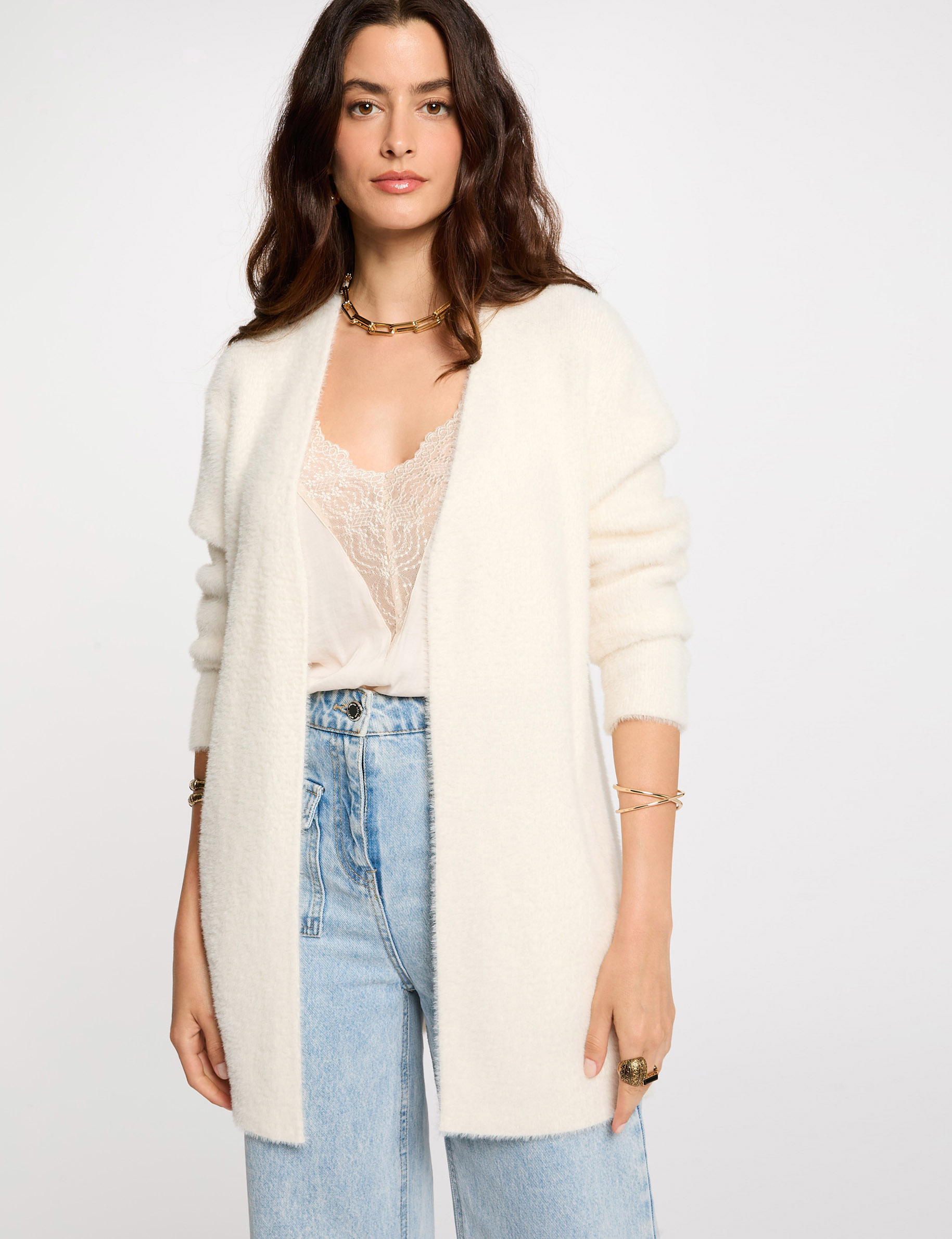gilet long maille duveteuse ivoire femme Gilet long maille duveteuse ivoire femme