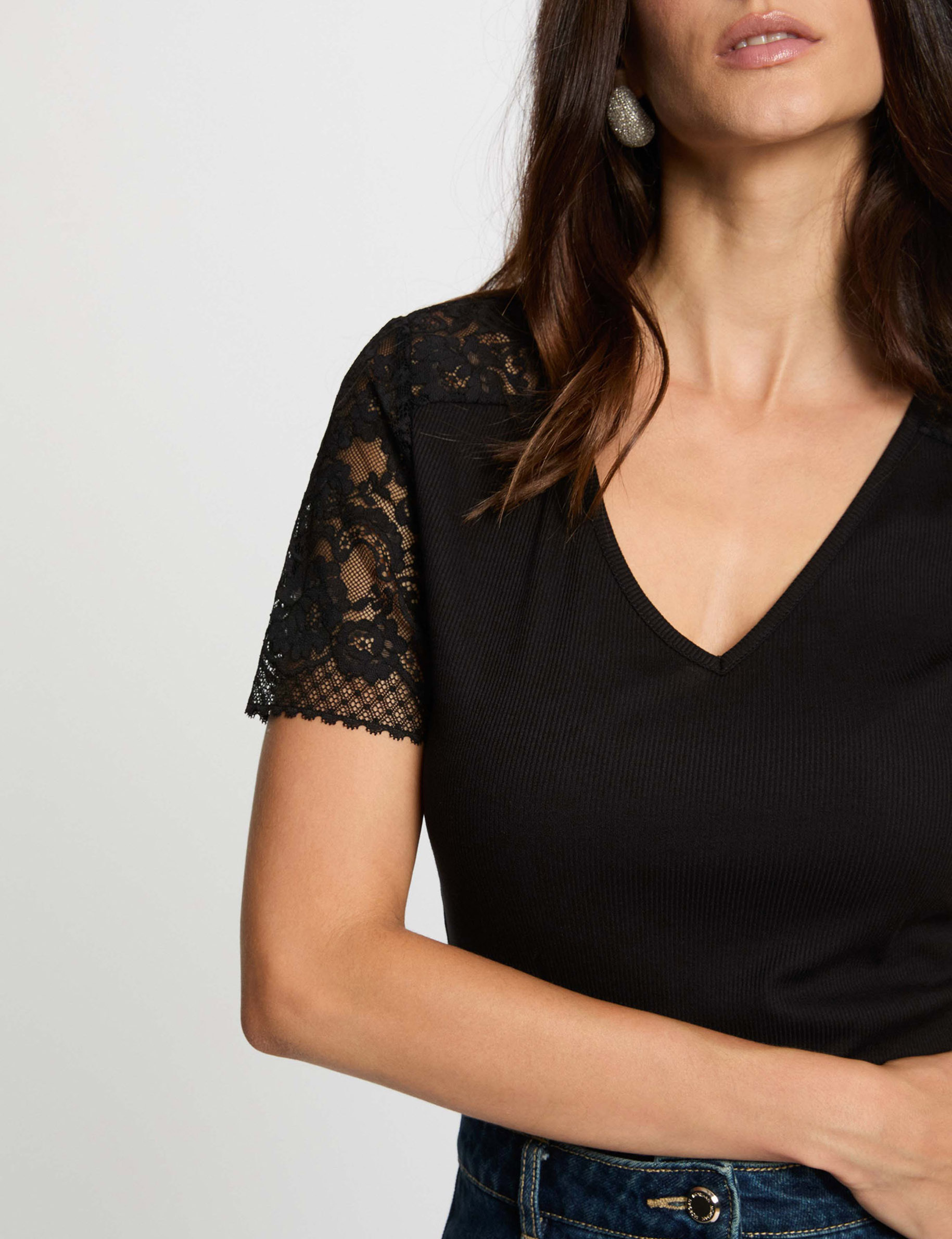 t shirt dentelle col v noir femme T-shirt dentelle col v noir femme
