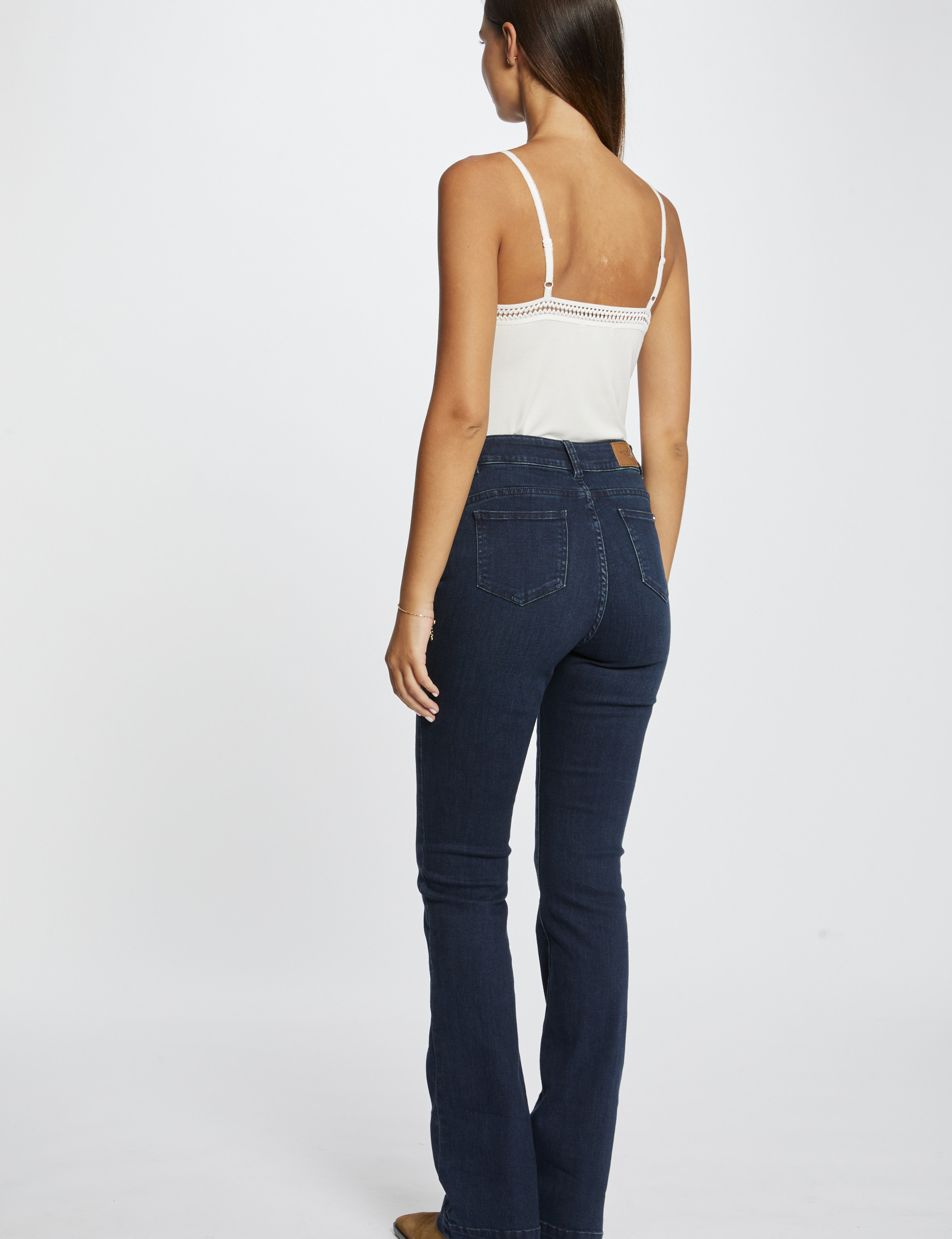 debardeur bretelles fines bande dentelle ivoire femme Débardeur bretelles fines bande dentelle ivoire femme