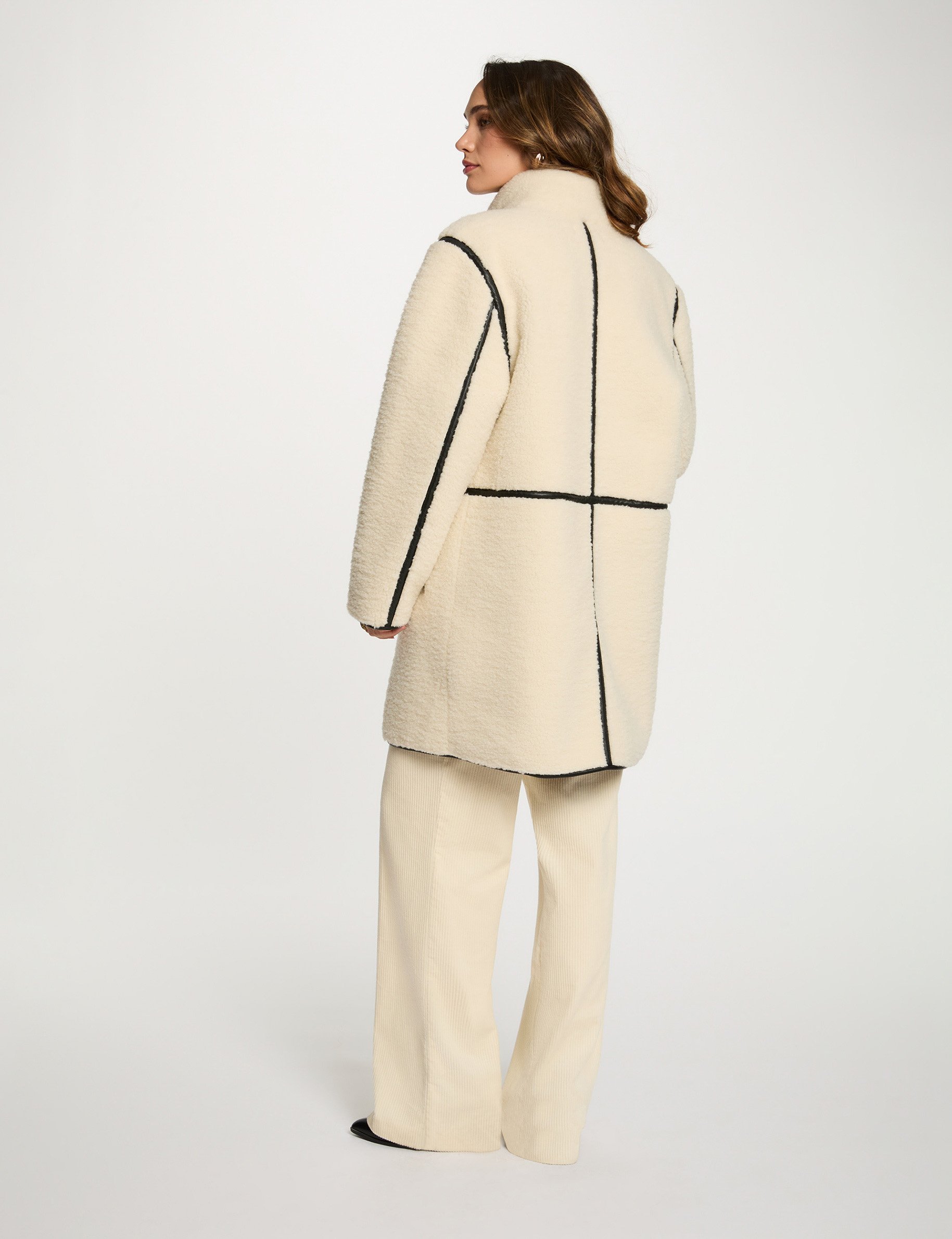 Manteau oversize duveteux beige femme