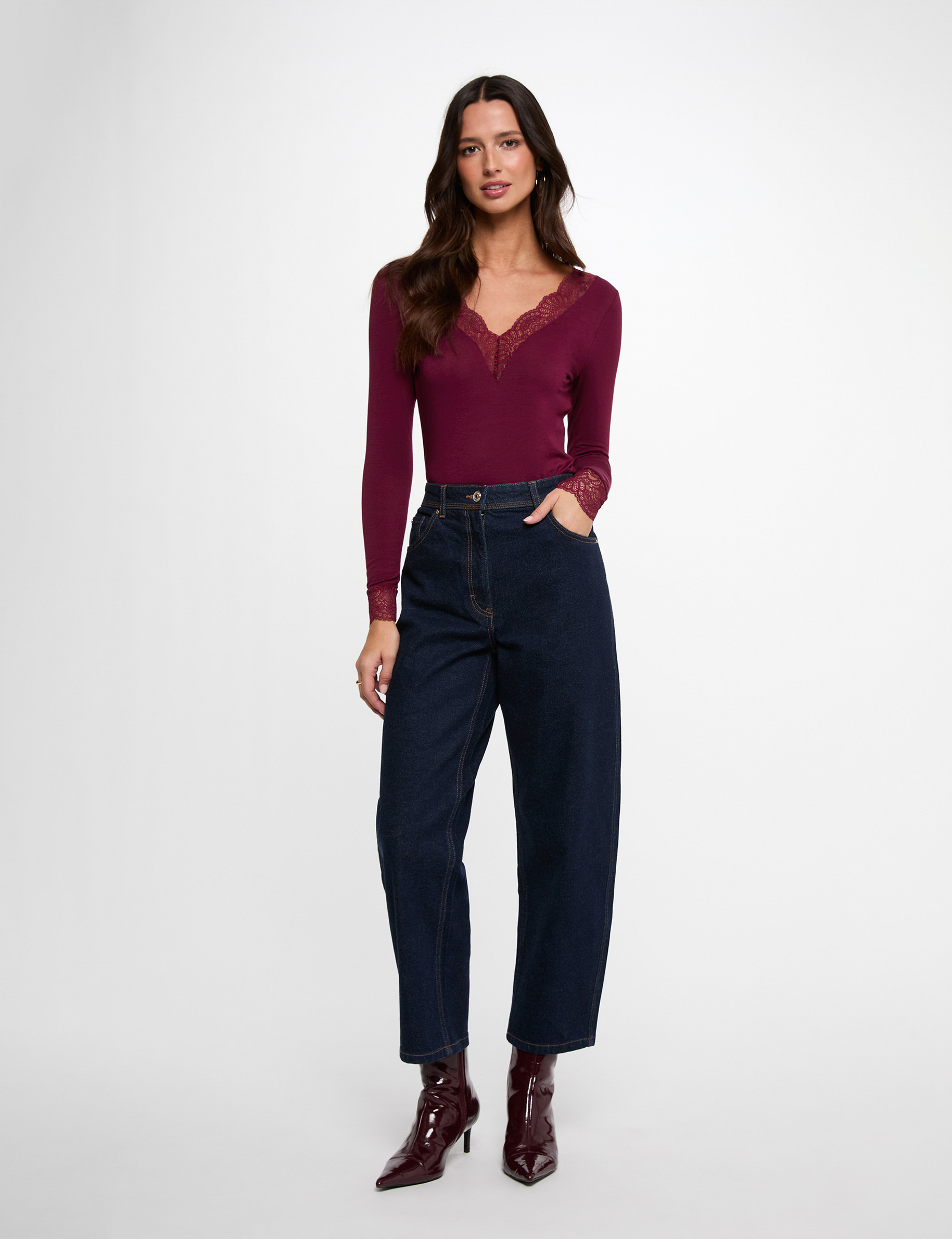 T-Shirt mit V-Ausschnitt und Spitze pflaume damen