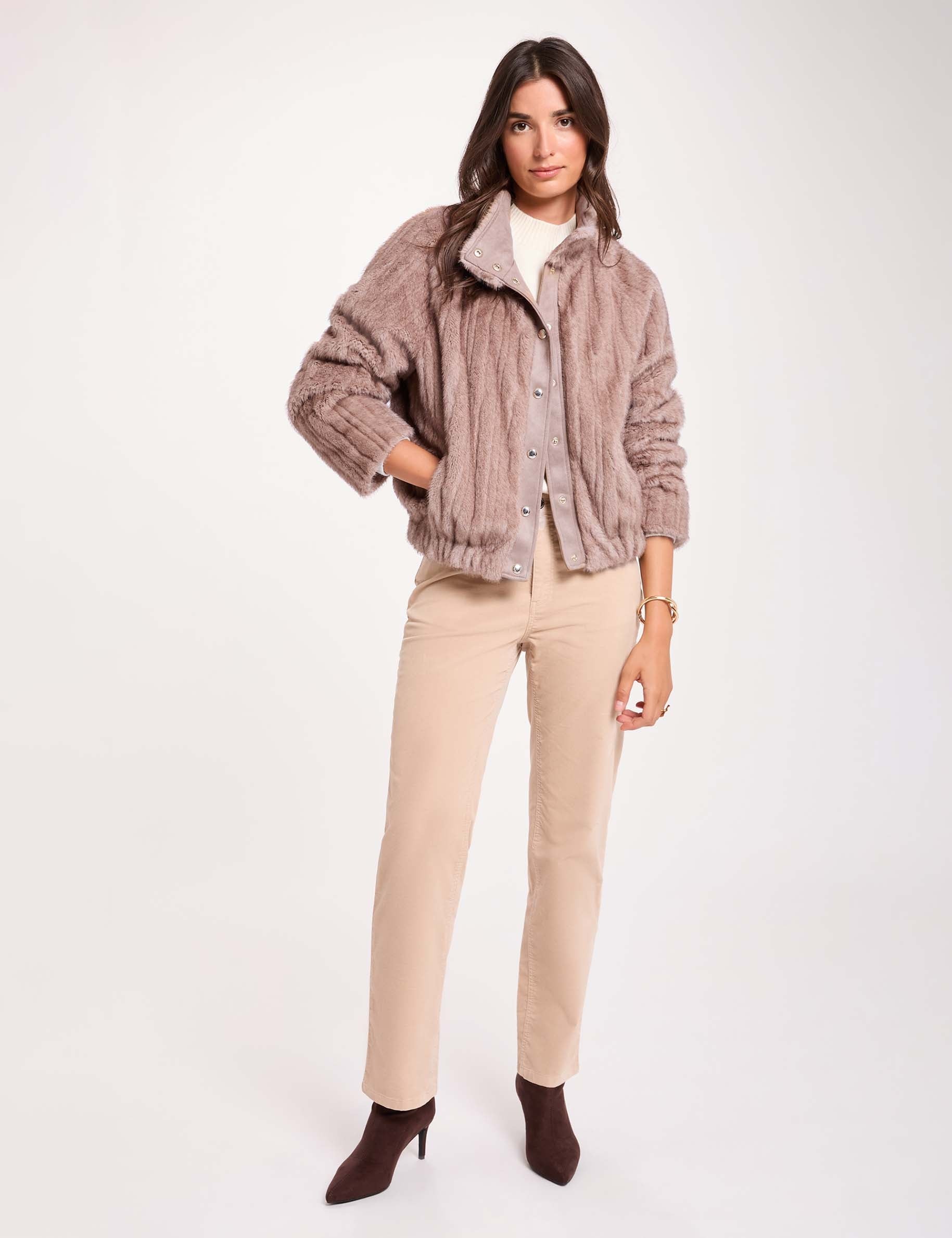 Kurzmantel aus Kunstfell beige damen