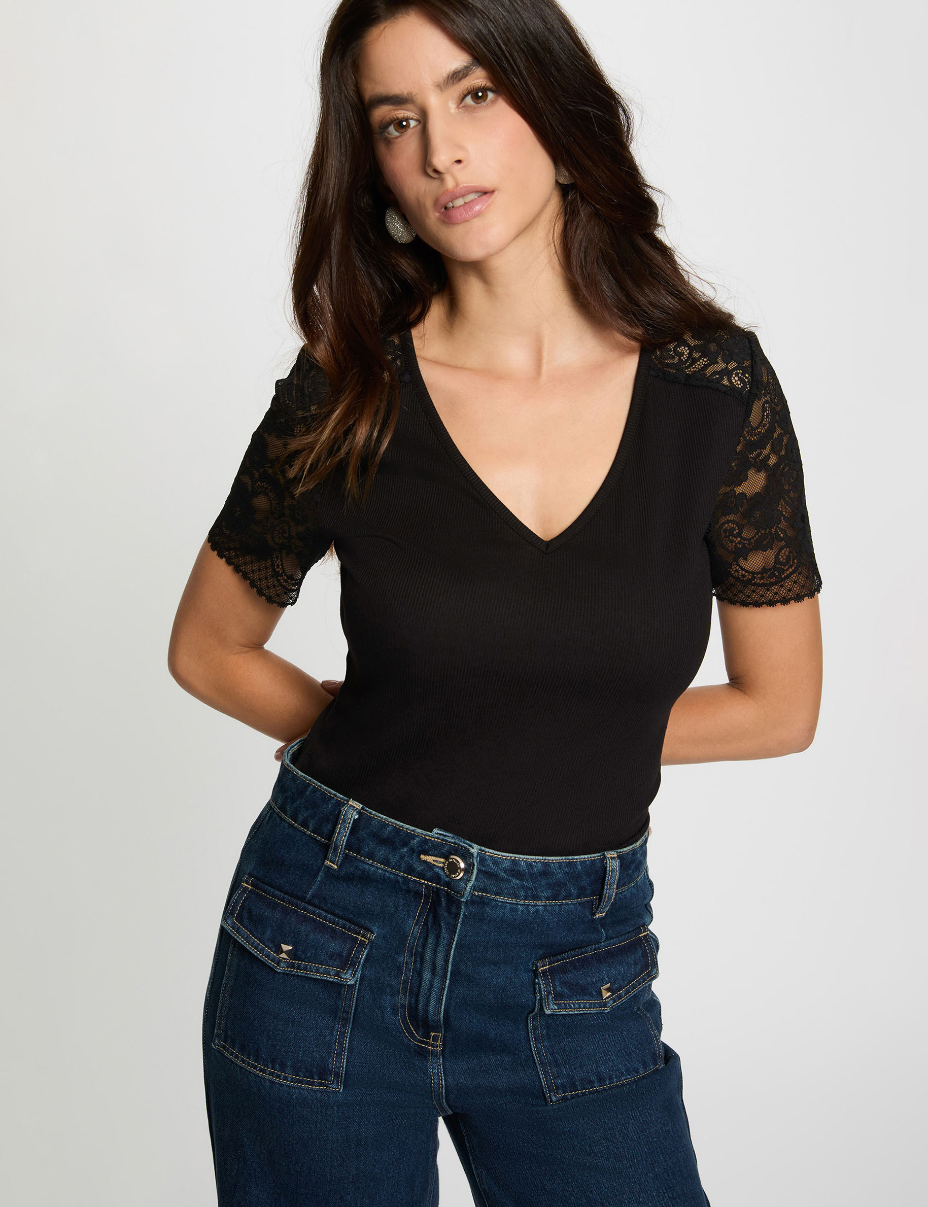 t shirt dentelle col v noir femme T-shirt dentelle col v noir femme