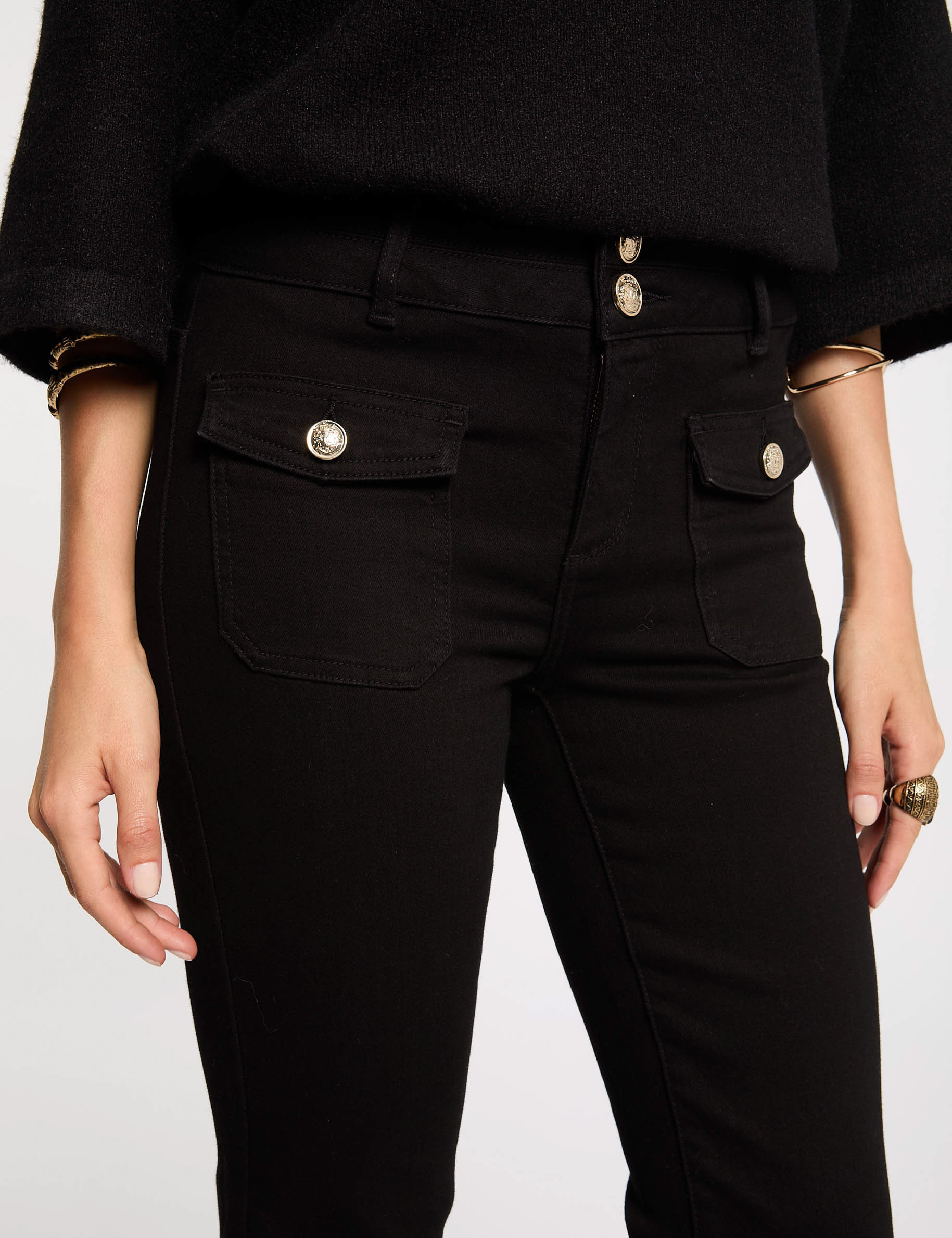 bootcut jeans mit pattentaschen schwarz damen Bootcut-Jeans mit Pattentaschen schwarz damen