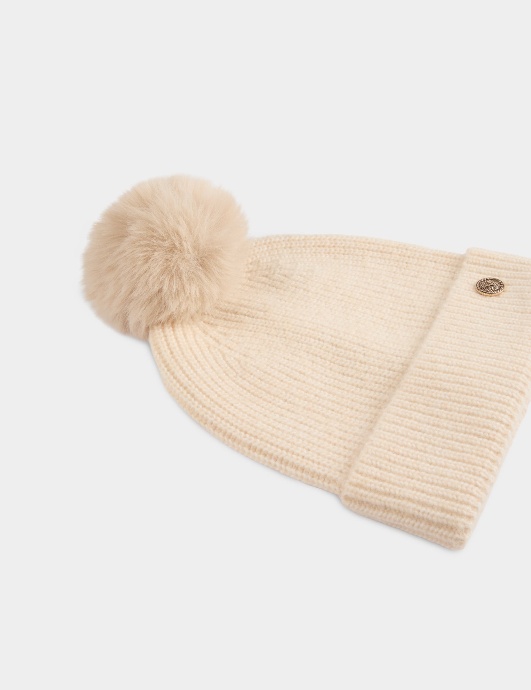 Strickm&uuml;tze mit Knopf elfenbein damen