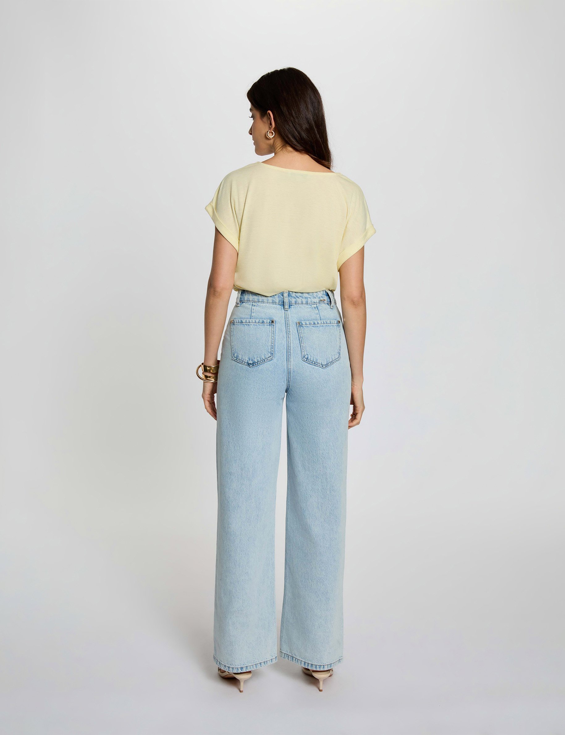 T-shirt col v manches courtes jaune pastel femme