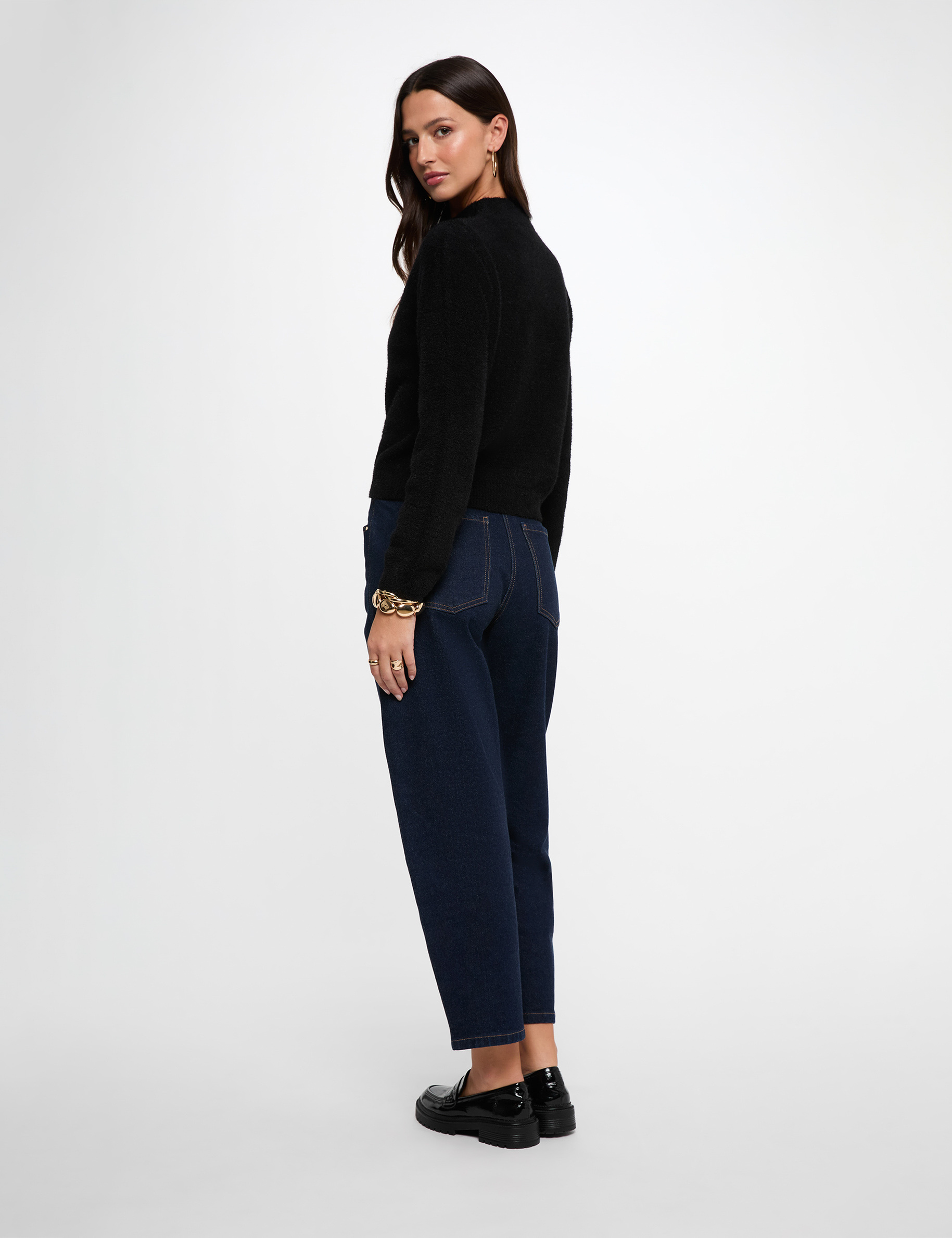 Pull col montant ajust&eacute; noir femme
