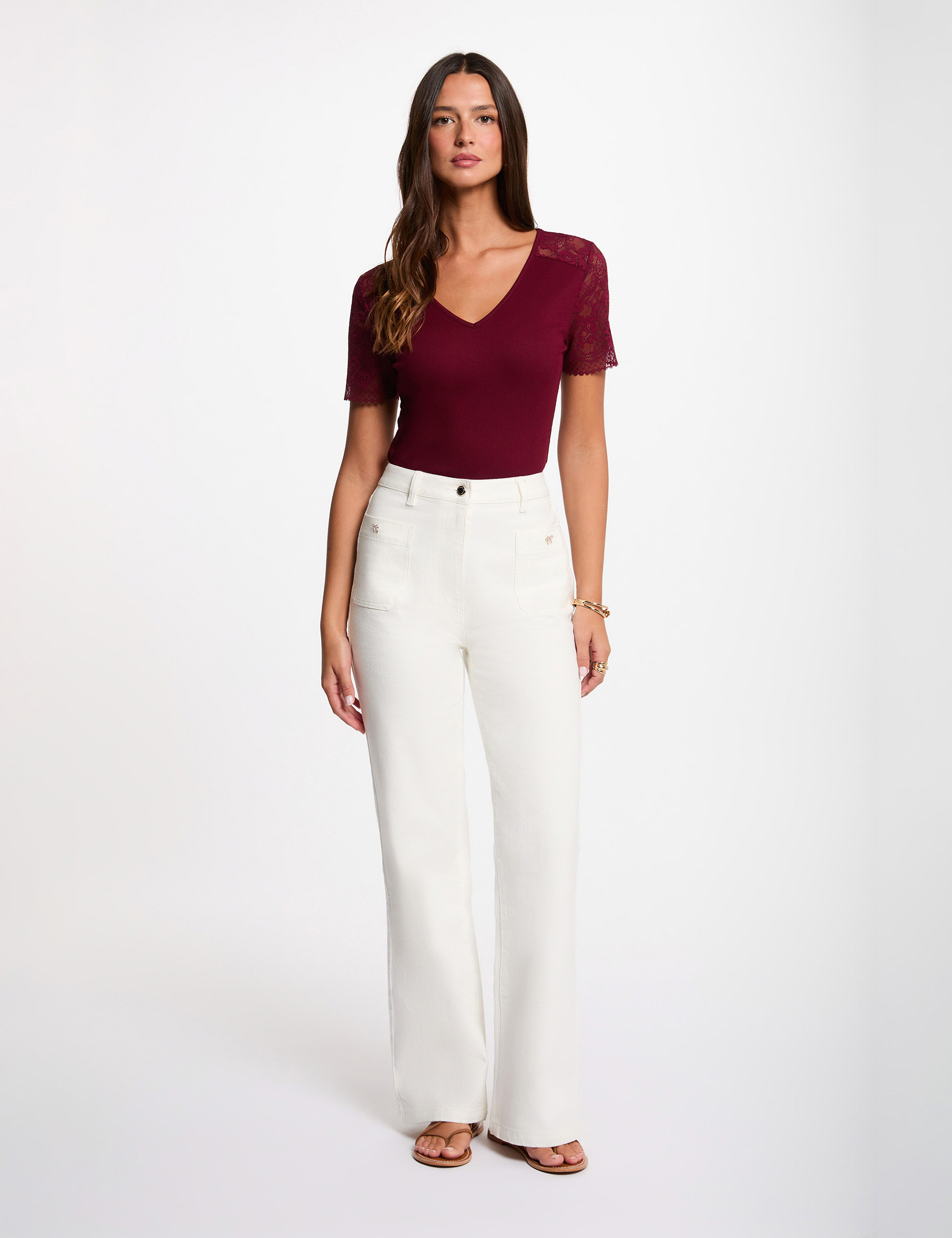 T-shirt dentelle col v bordeaux femme