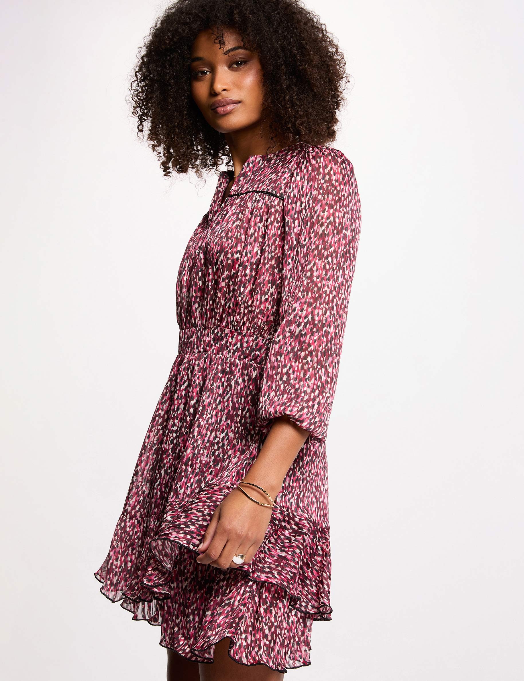 Kurzes Kleid mit V-Ausschnitt mehrfarbig damen