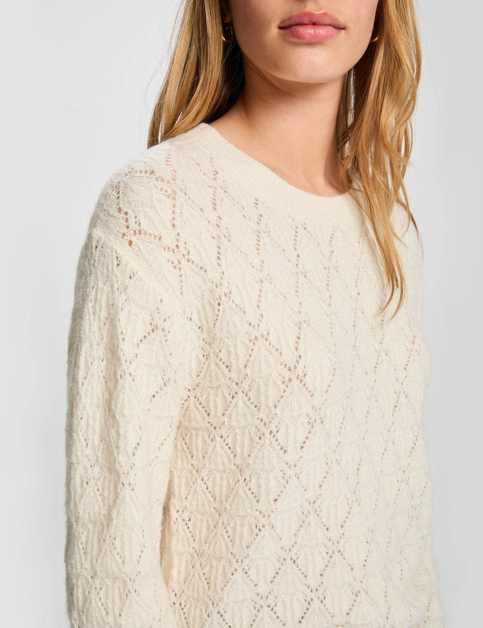 Pullover mit Rundhals und Muster elfenbein damen