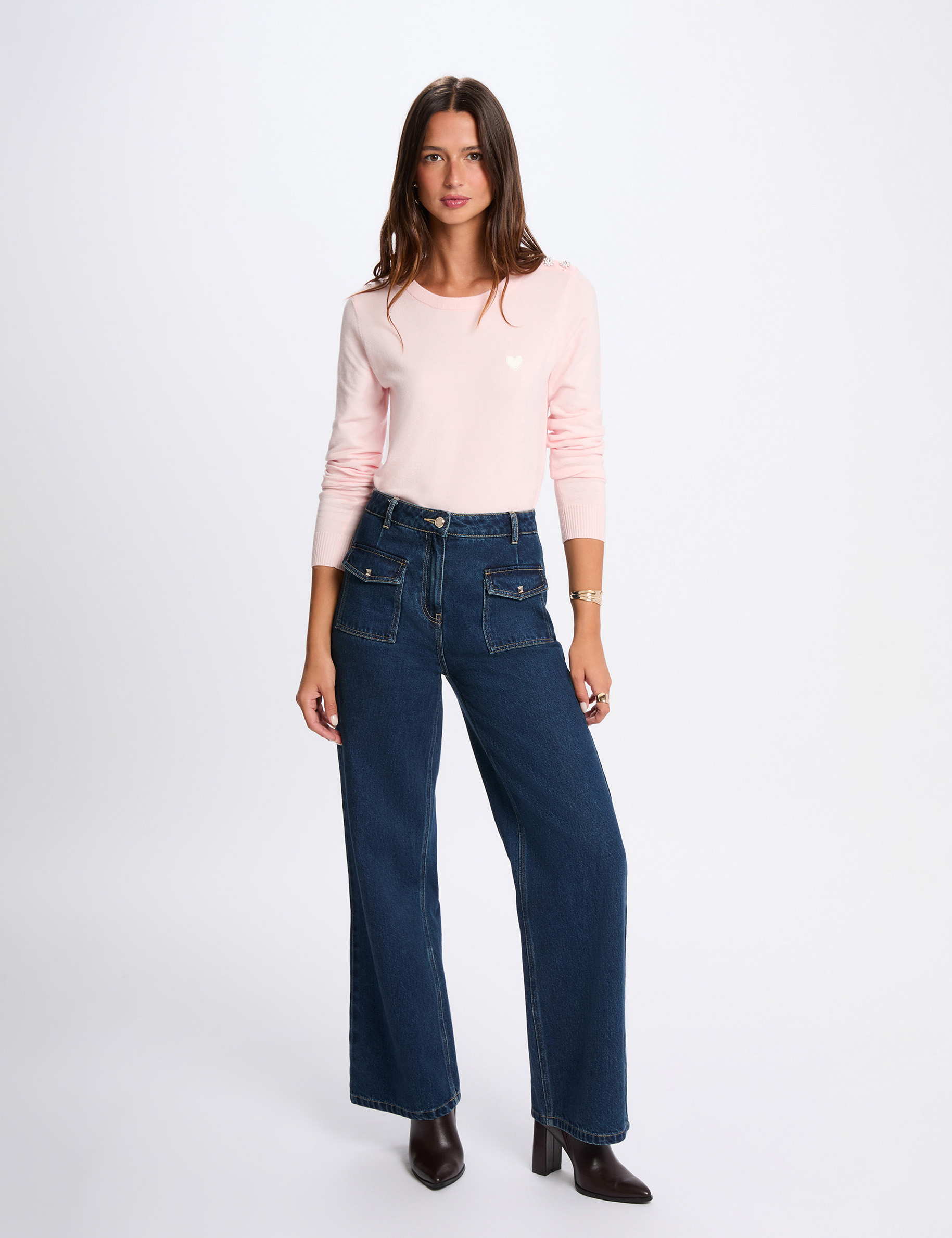 Pull col rond et boutons rose clair femme