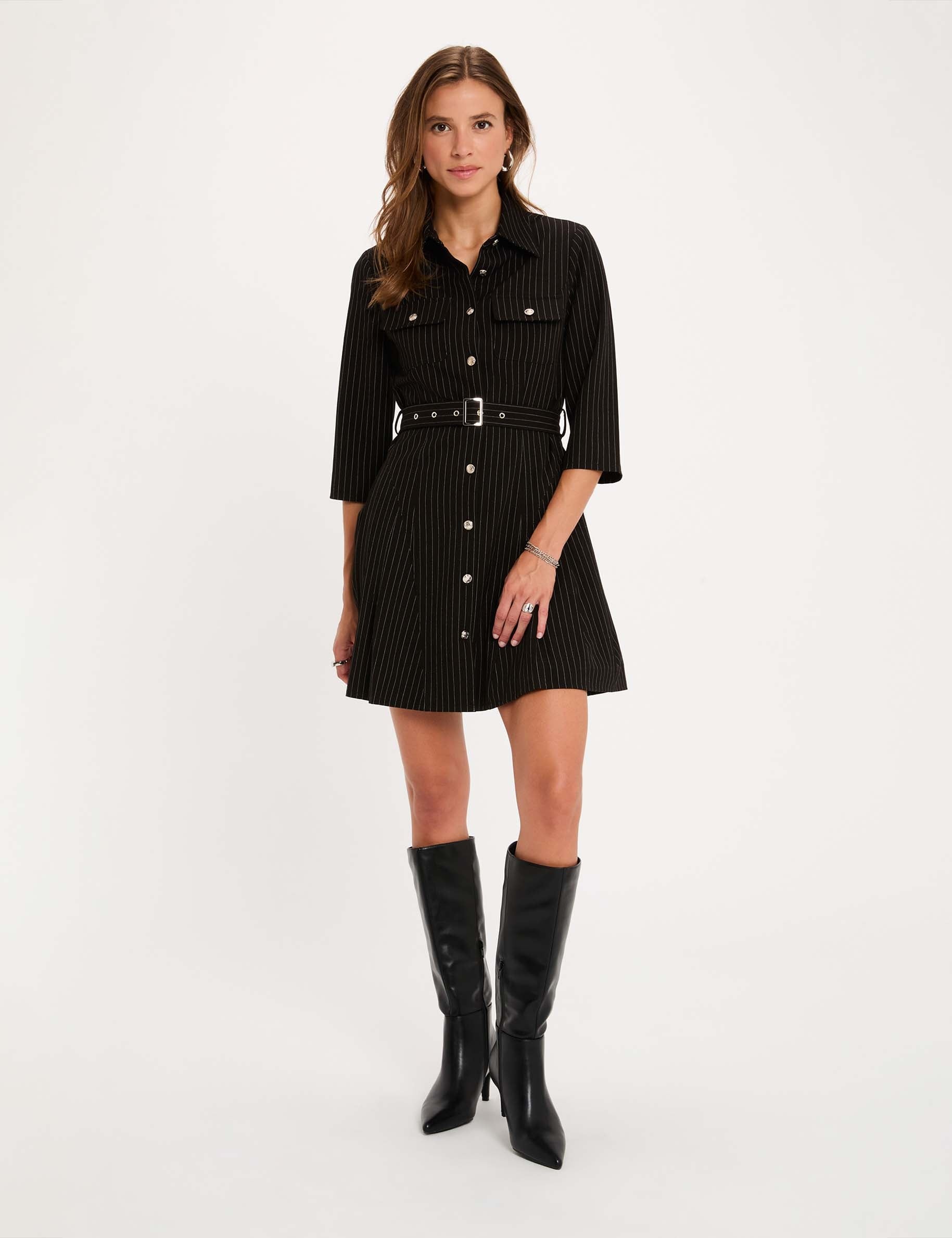 Kurzes, figurbetontes Kleid schwarz damen