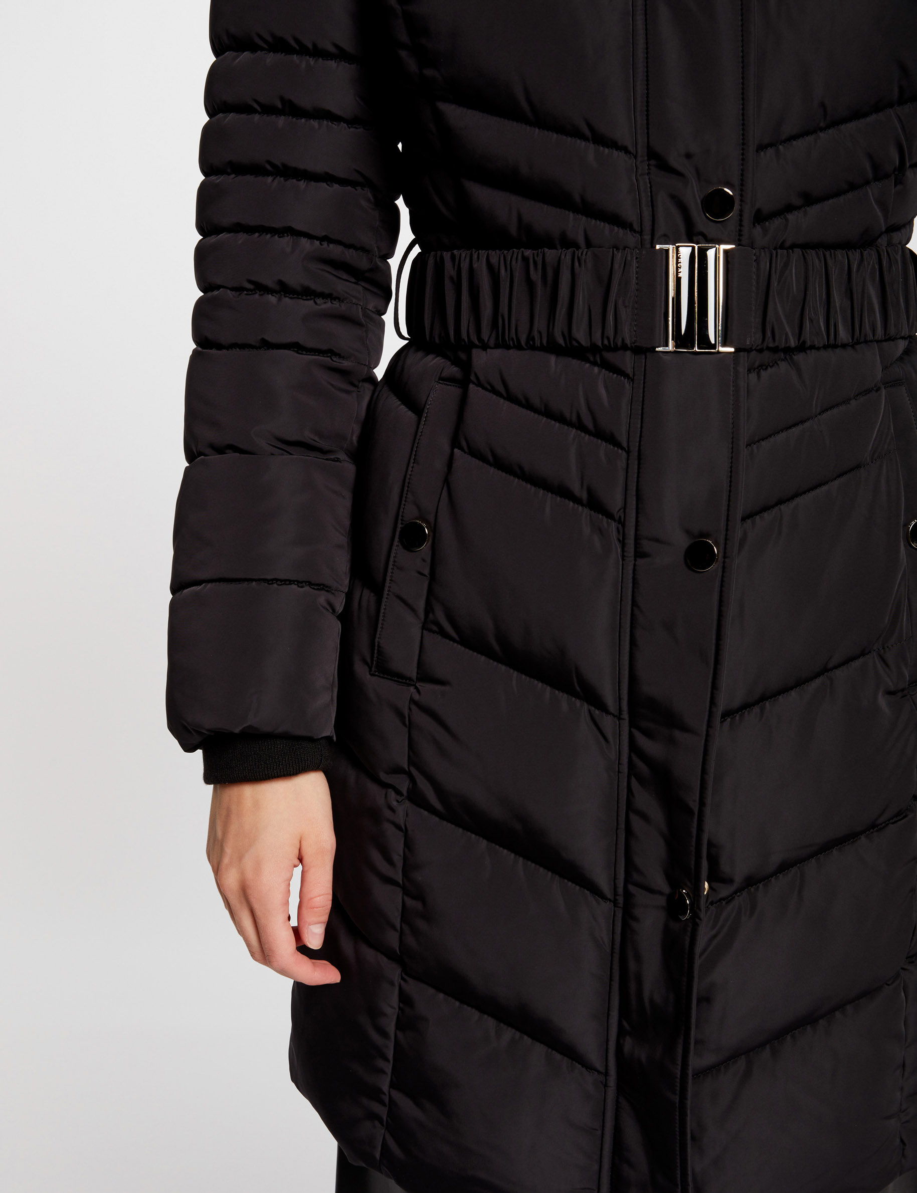 doudoune longue a capuche noir femme Doudoune longue à capuche noir femme
