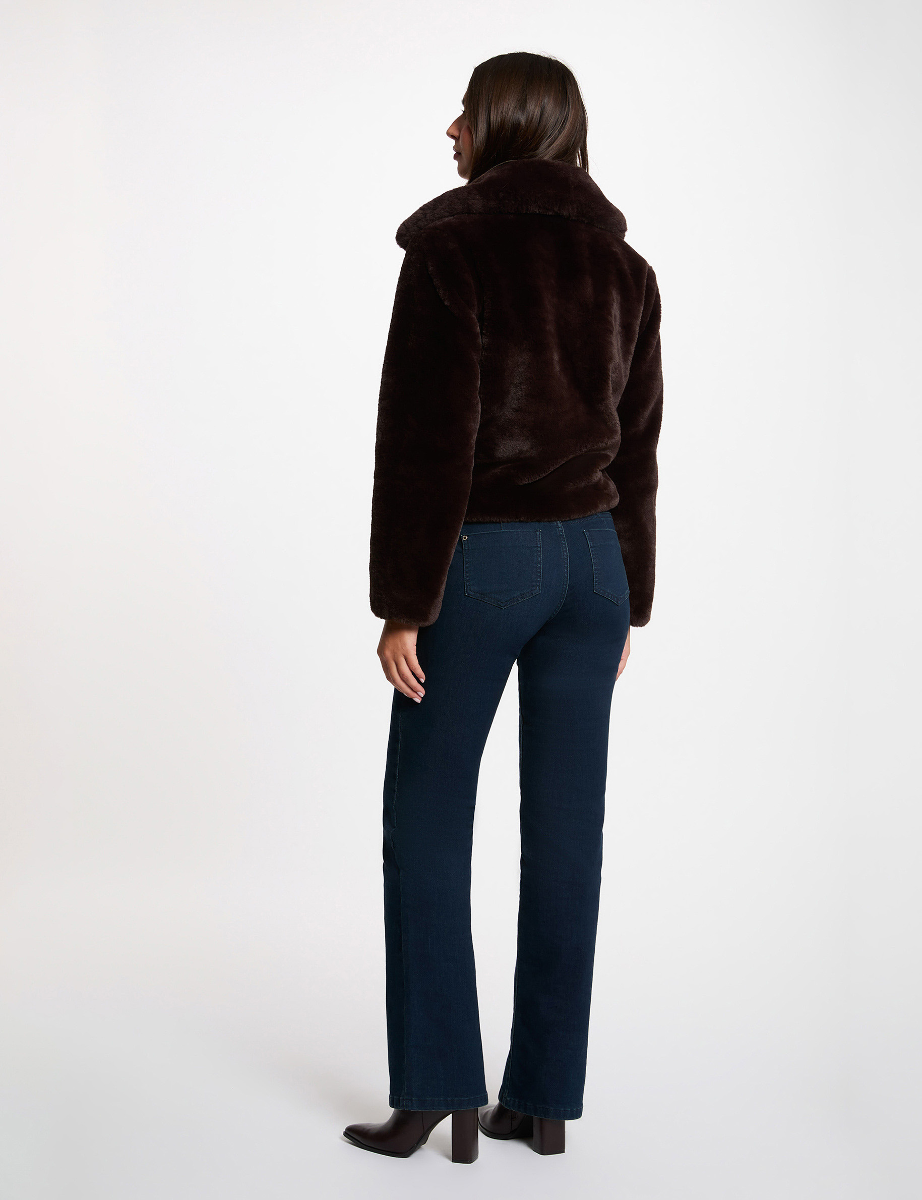 Kurze Jacke aus Kunstfell dunkelbraun damen