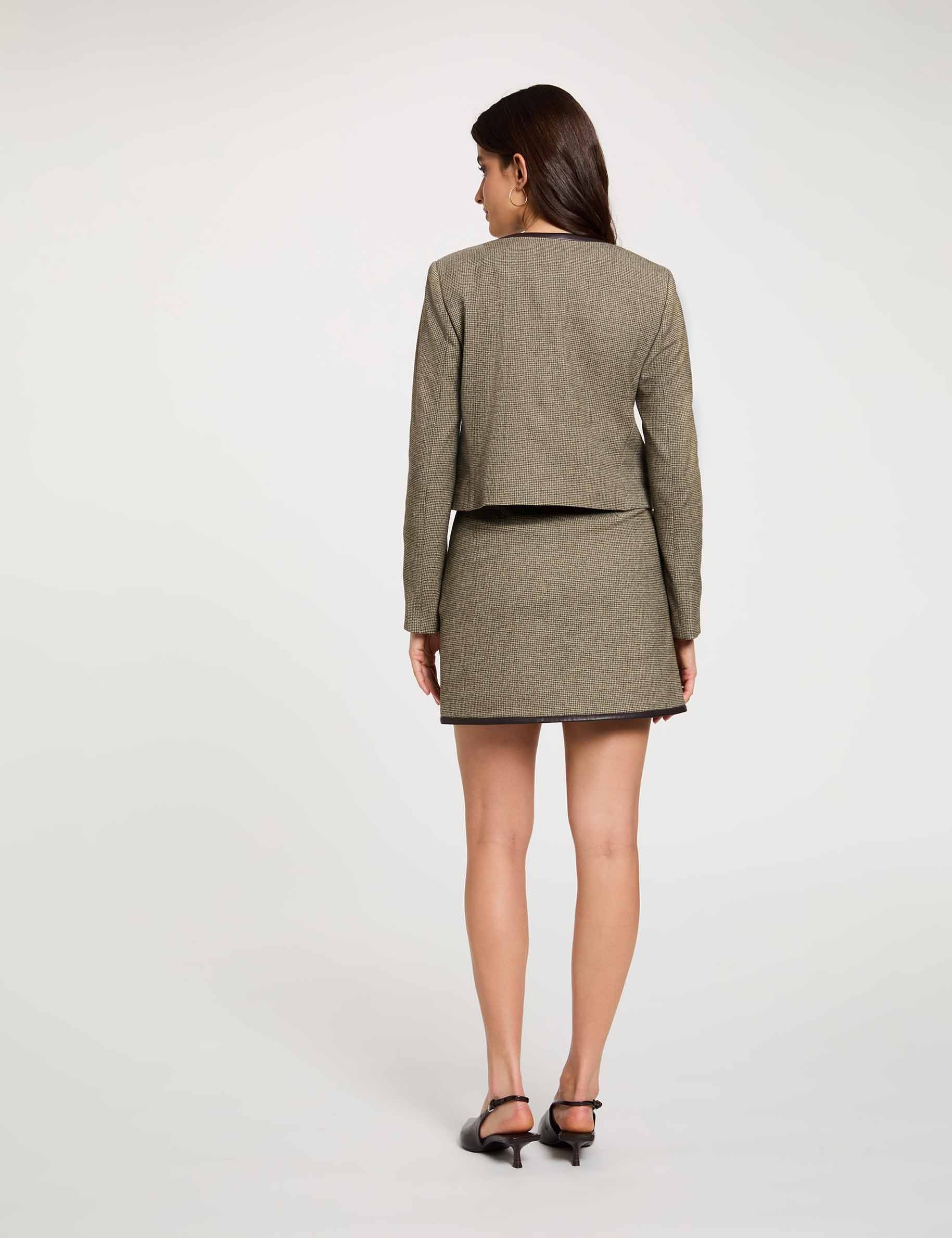 Kurz geschnittene gerade Jacke khakigr&uuml;n damen