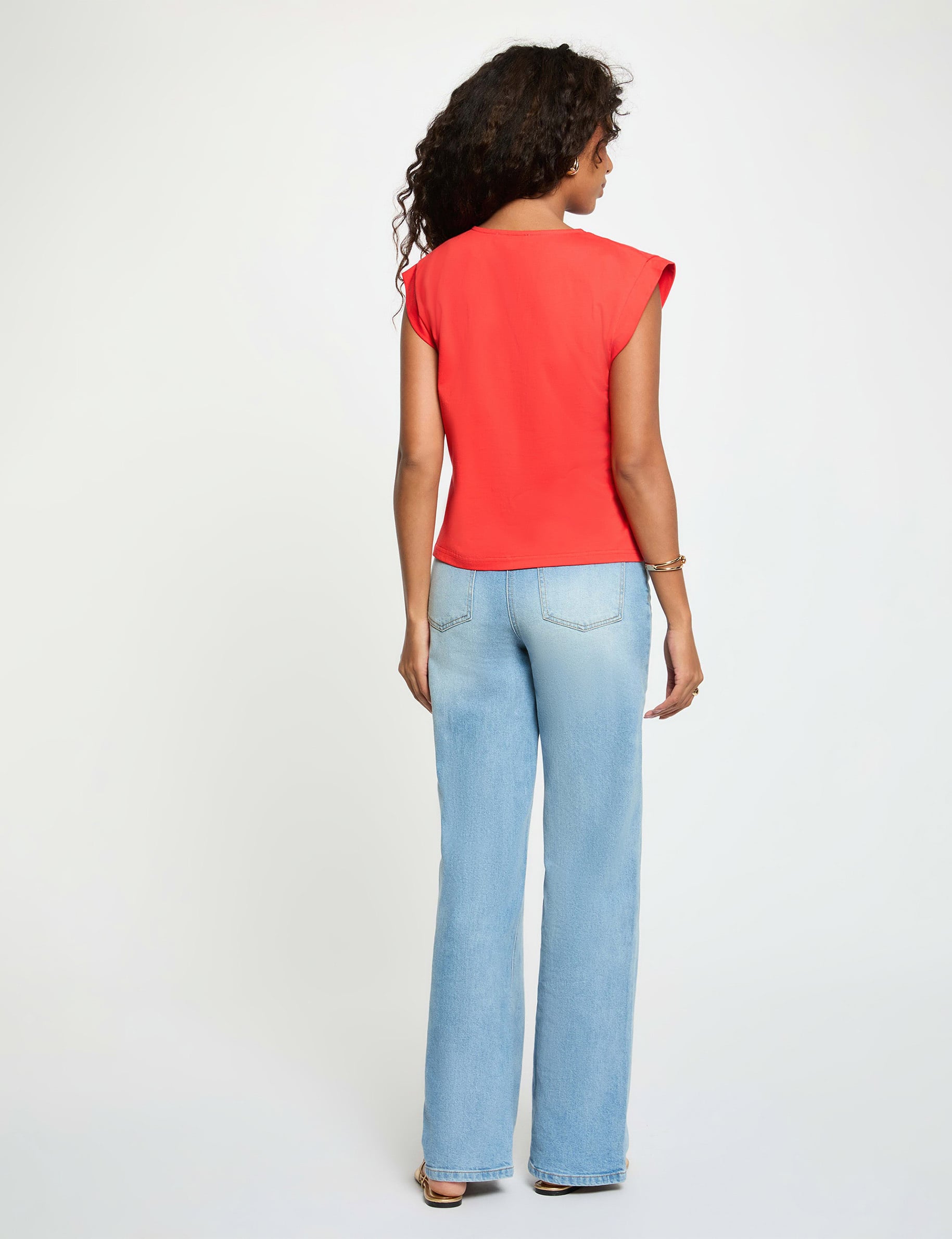 T-shirt col v manches courtes rouge vif femme