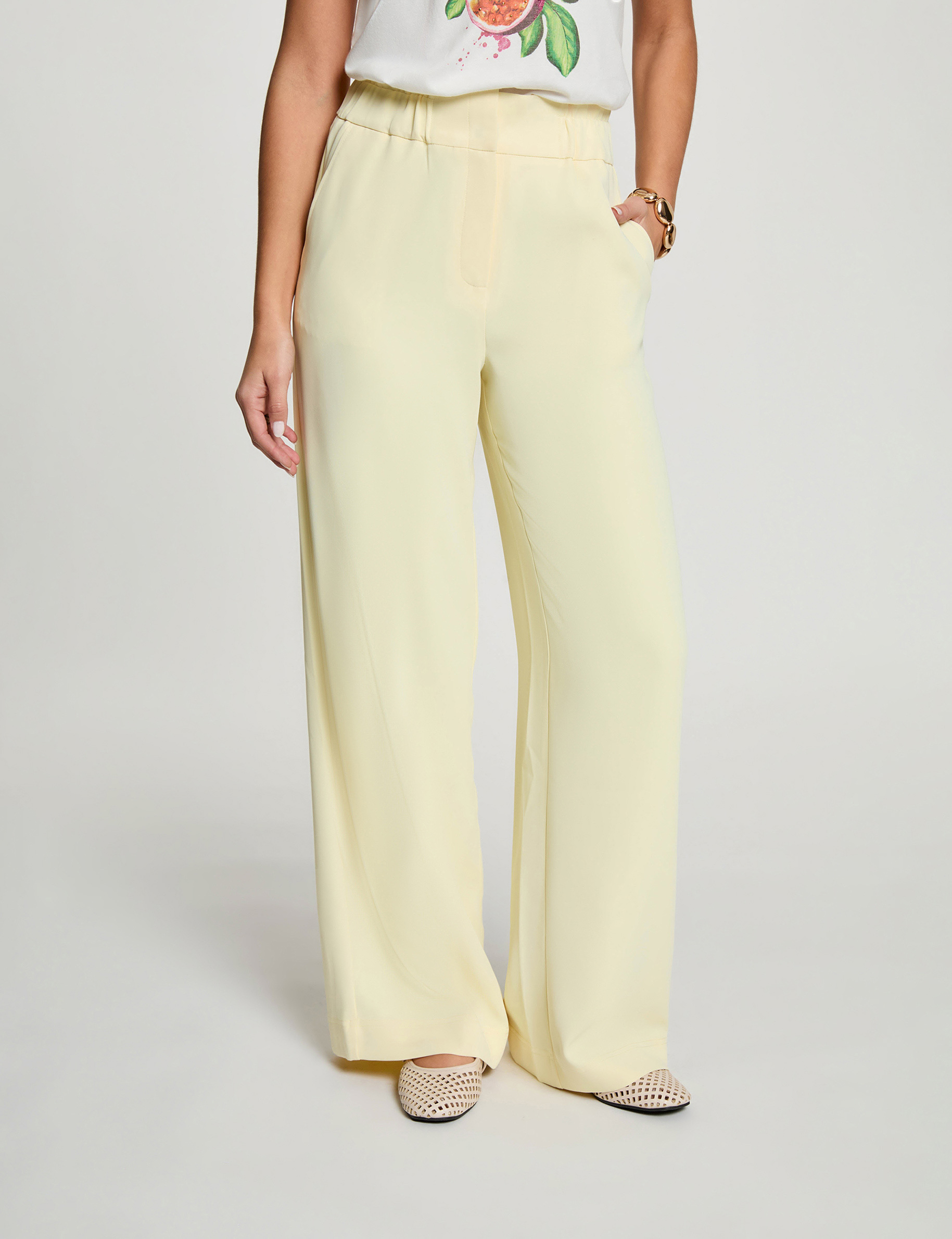 Pantalon large &agrave; fronces jaune pastel femme