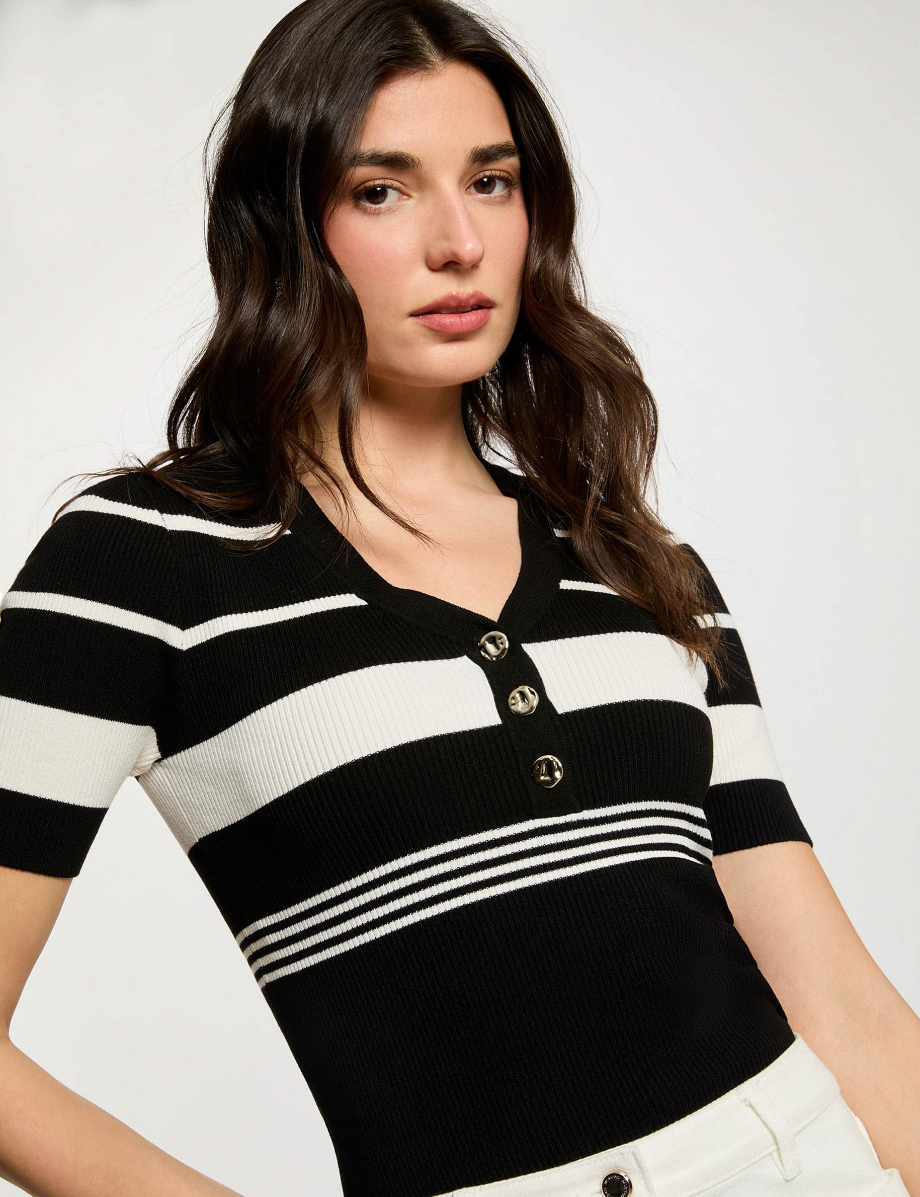 Feiner V-Ausschnitt-Pullover schwarz damen