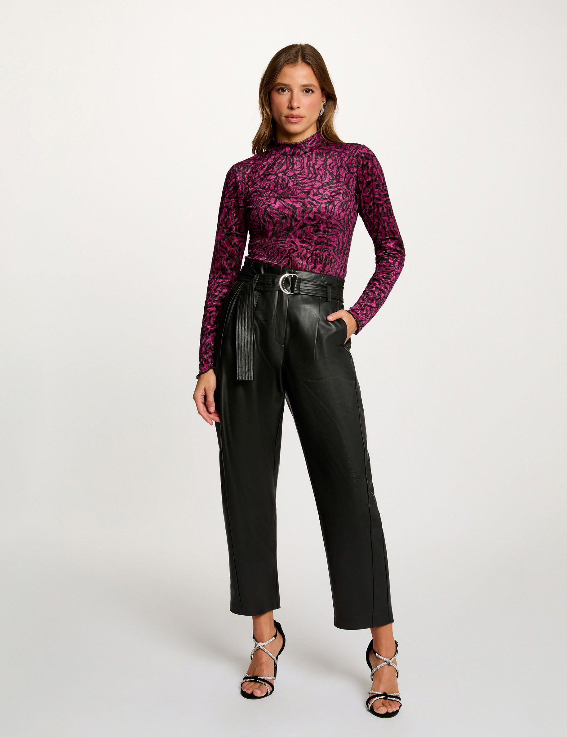 T-Shirt aus Samt mit Stehkragen mehrfarbig damen