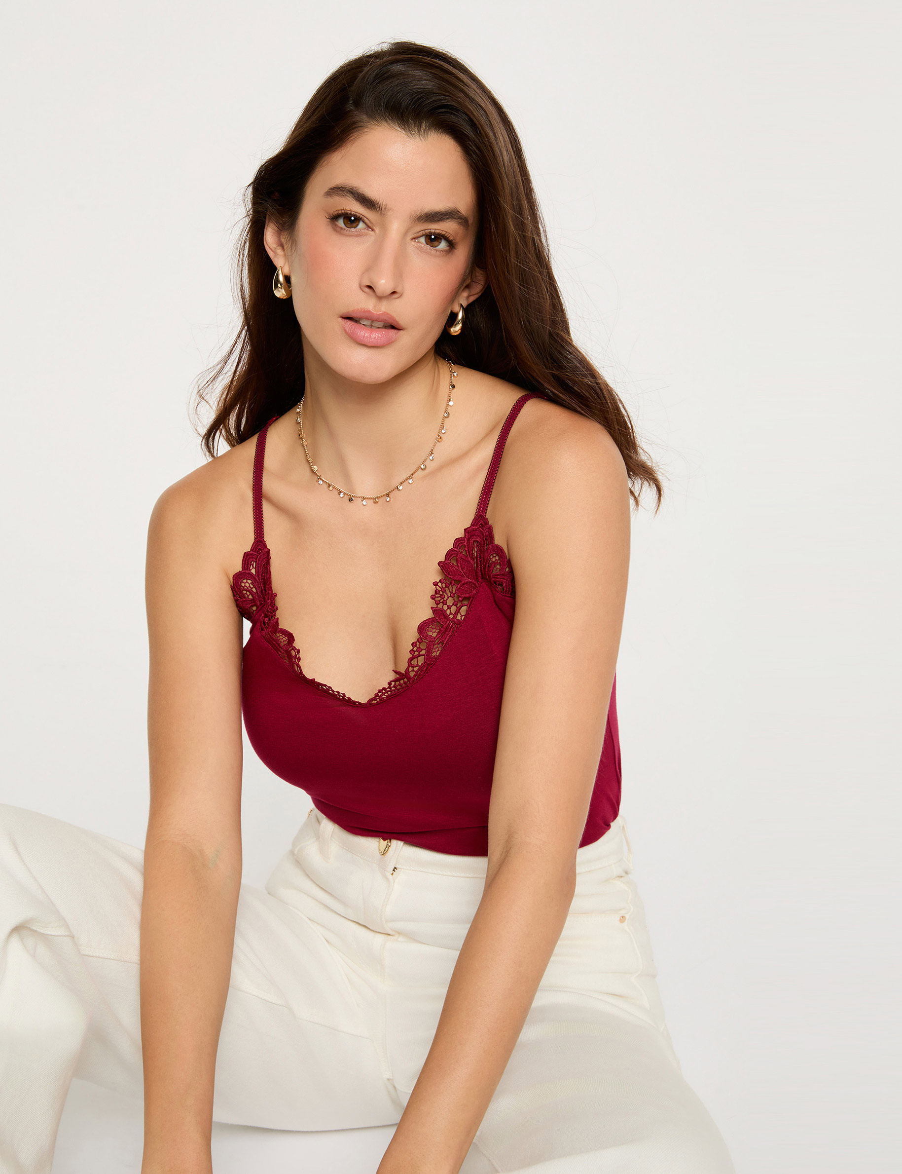 Caraco col v dentelle bordeaux femme