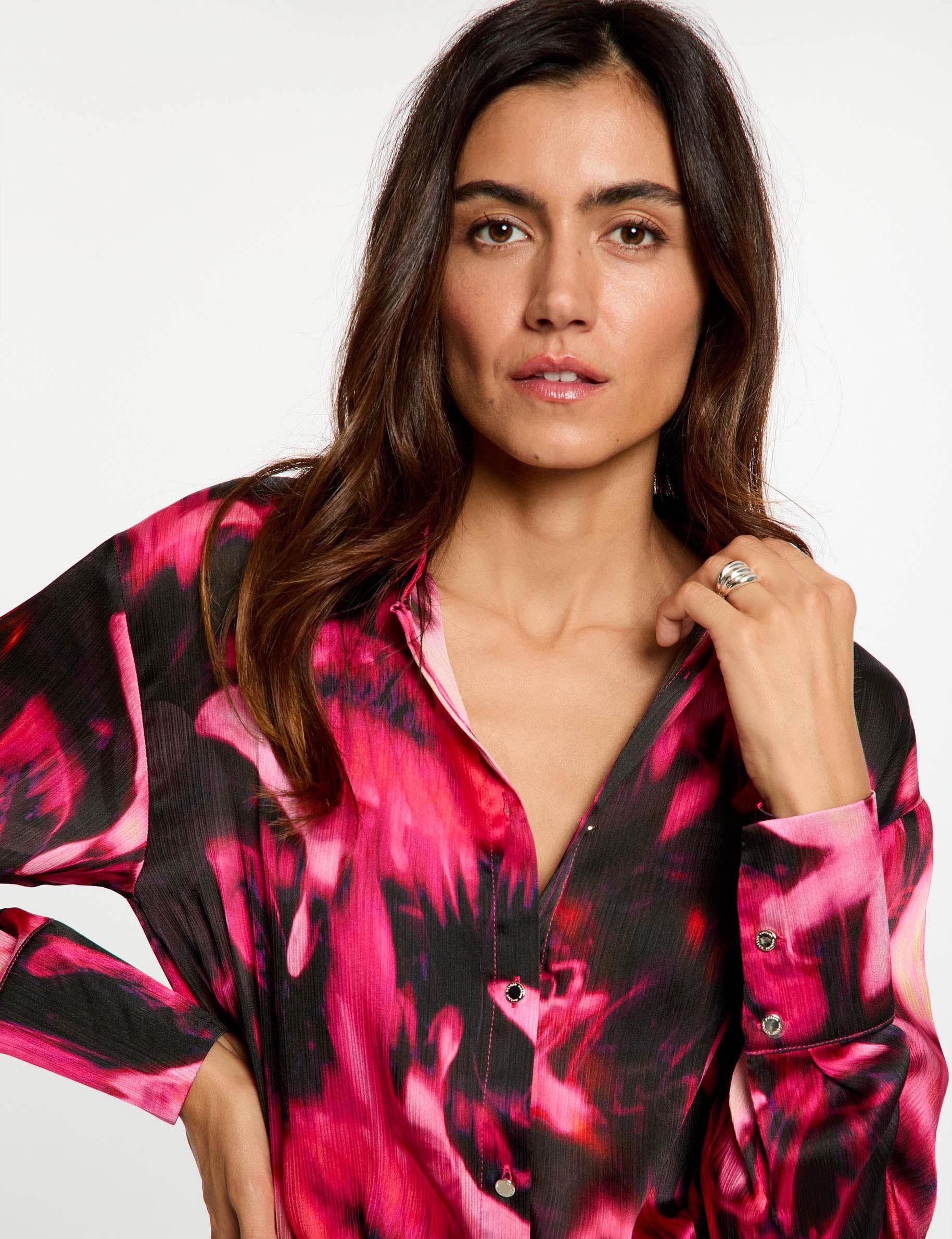 Chemise satin&eacute;e col &agrave; revers multicolore femme