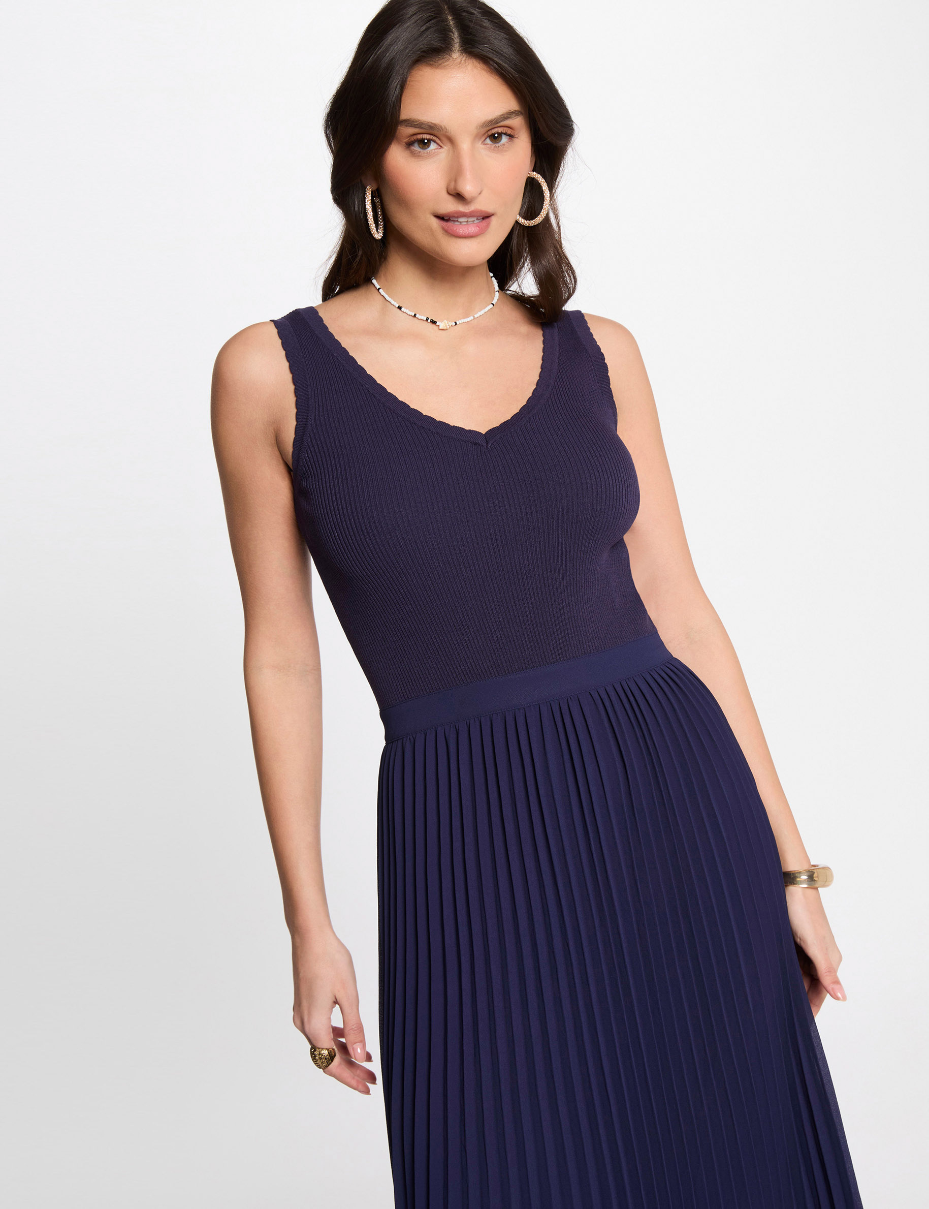 langes tailliertes strickkleid marineblau damen Langes tailliertes Strickkleid marineblau damen