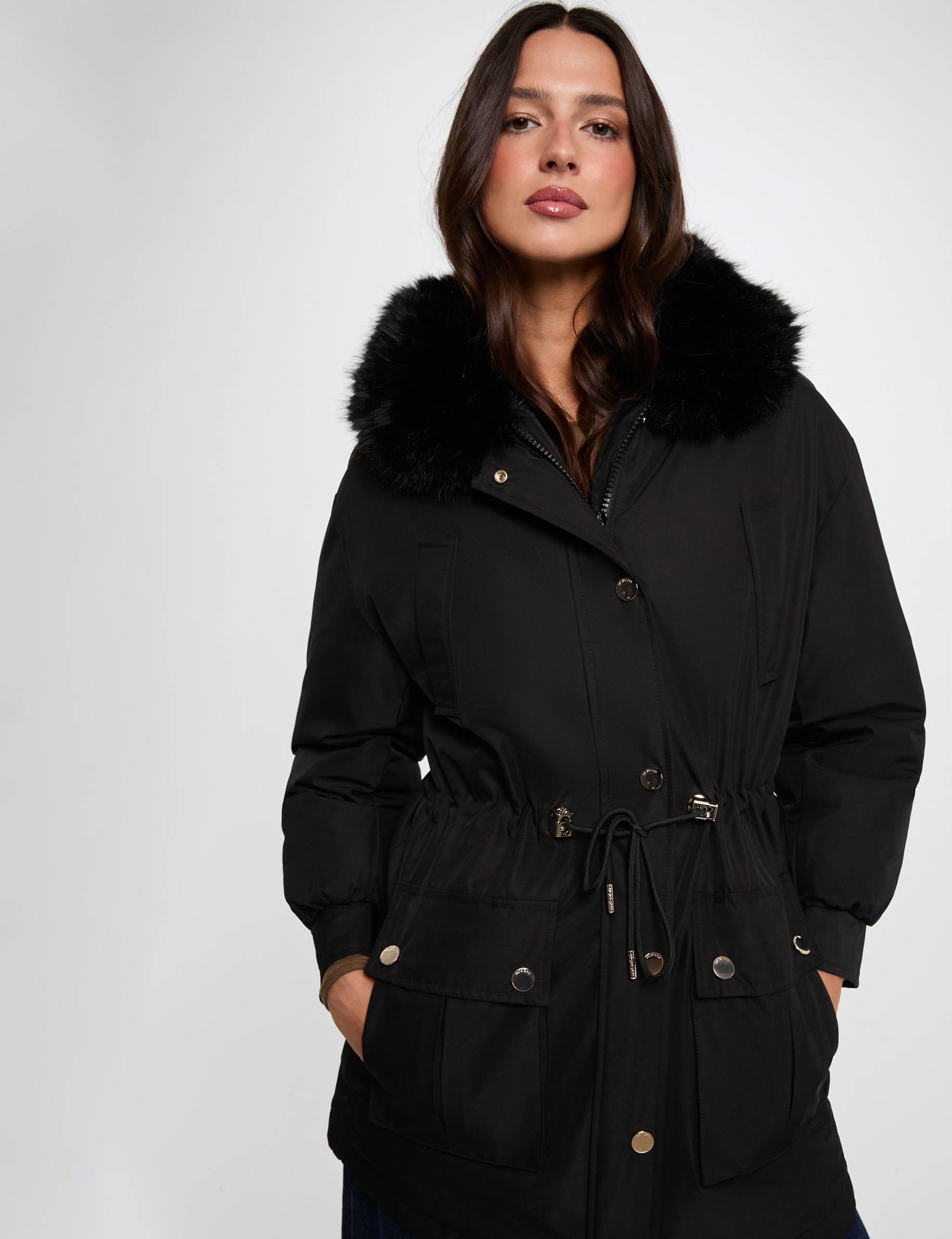 Parka mit Fellkragen schwarz damen