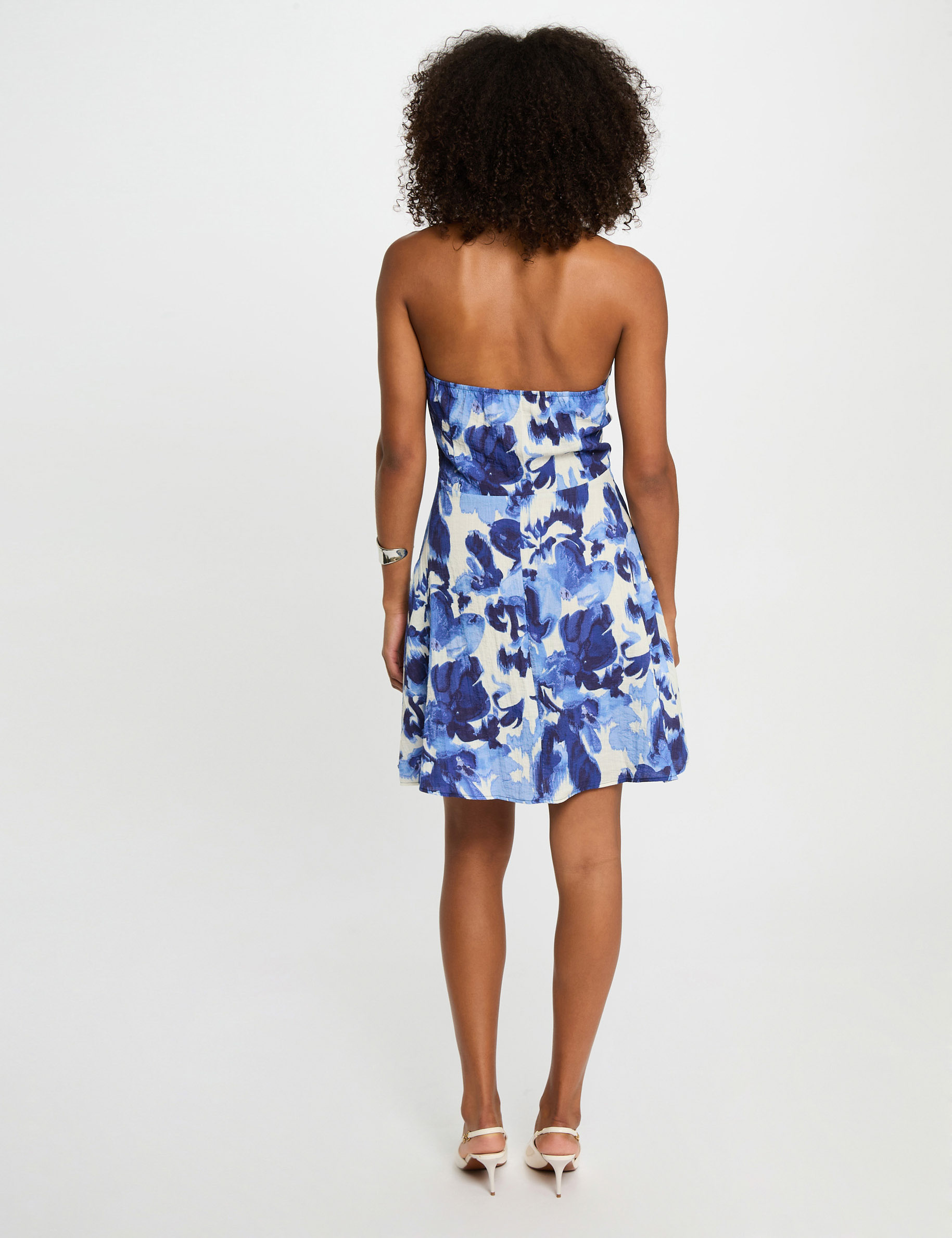 kurzes ausgestelltes kleid mit muster mehrfarbig damen Kurzes ausgestelltes Kleid mit Muster mehrfarbig damen