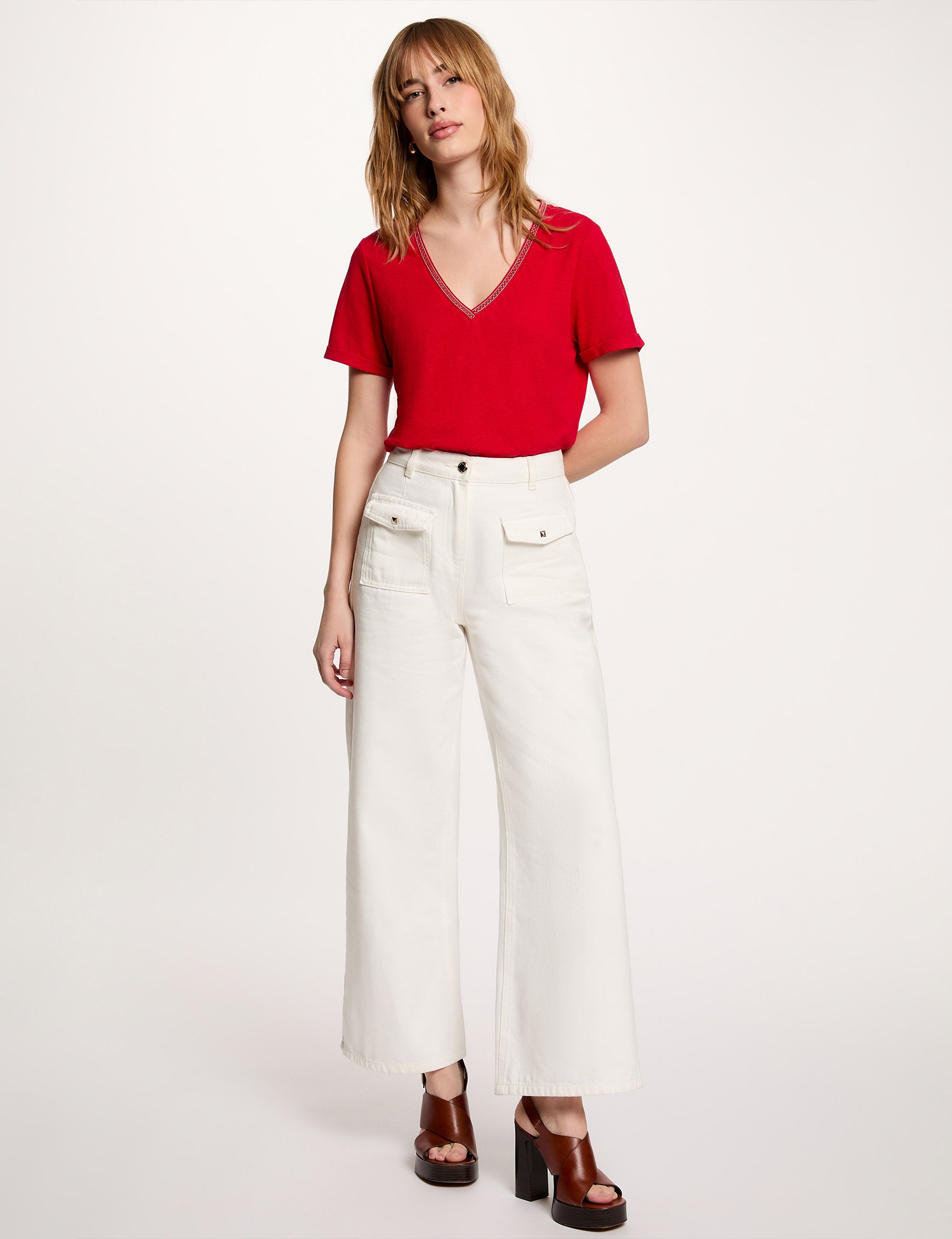 T-shirt col v perl&eacute; rouge femme