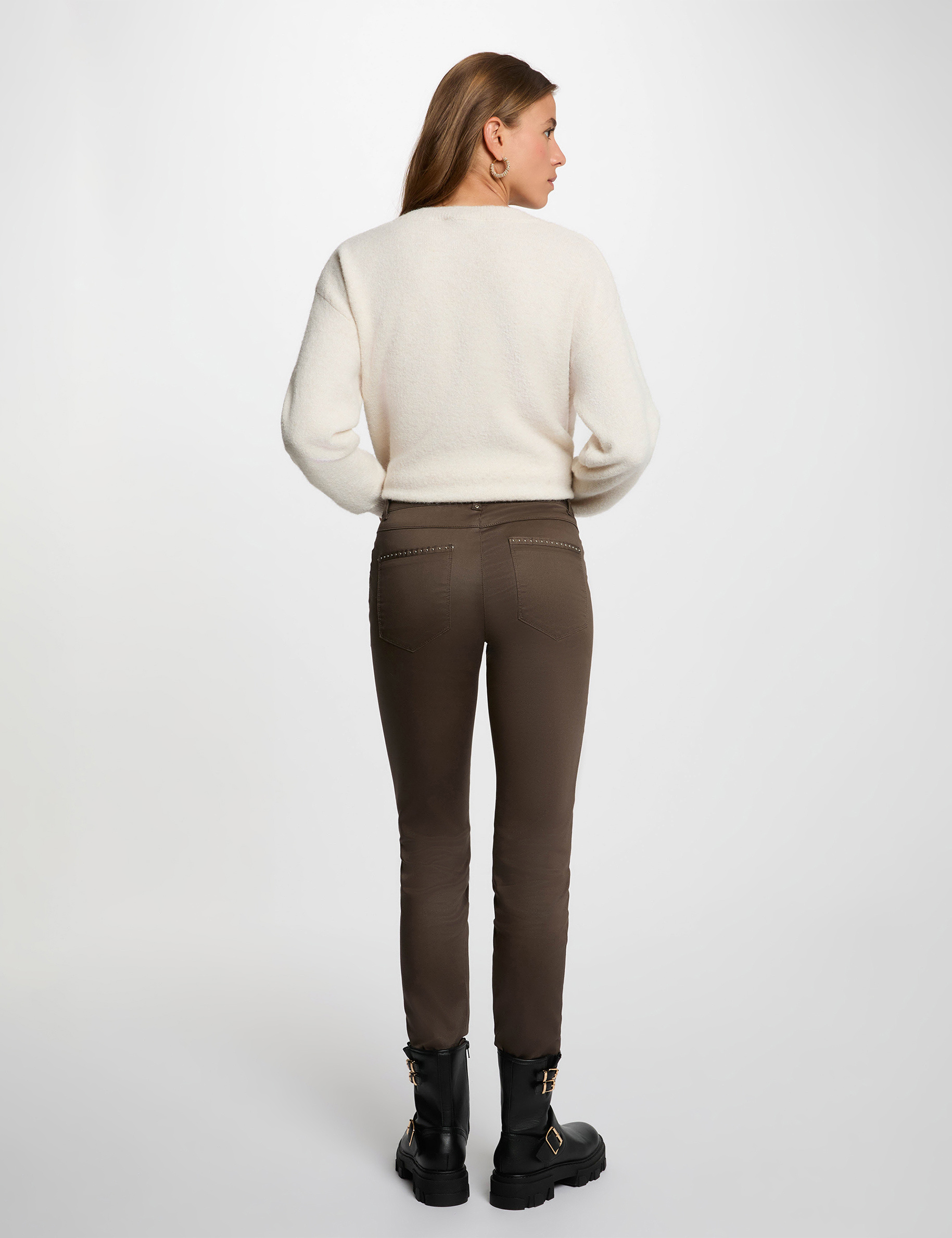 Pantalon slim enduit taupe femme