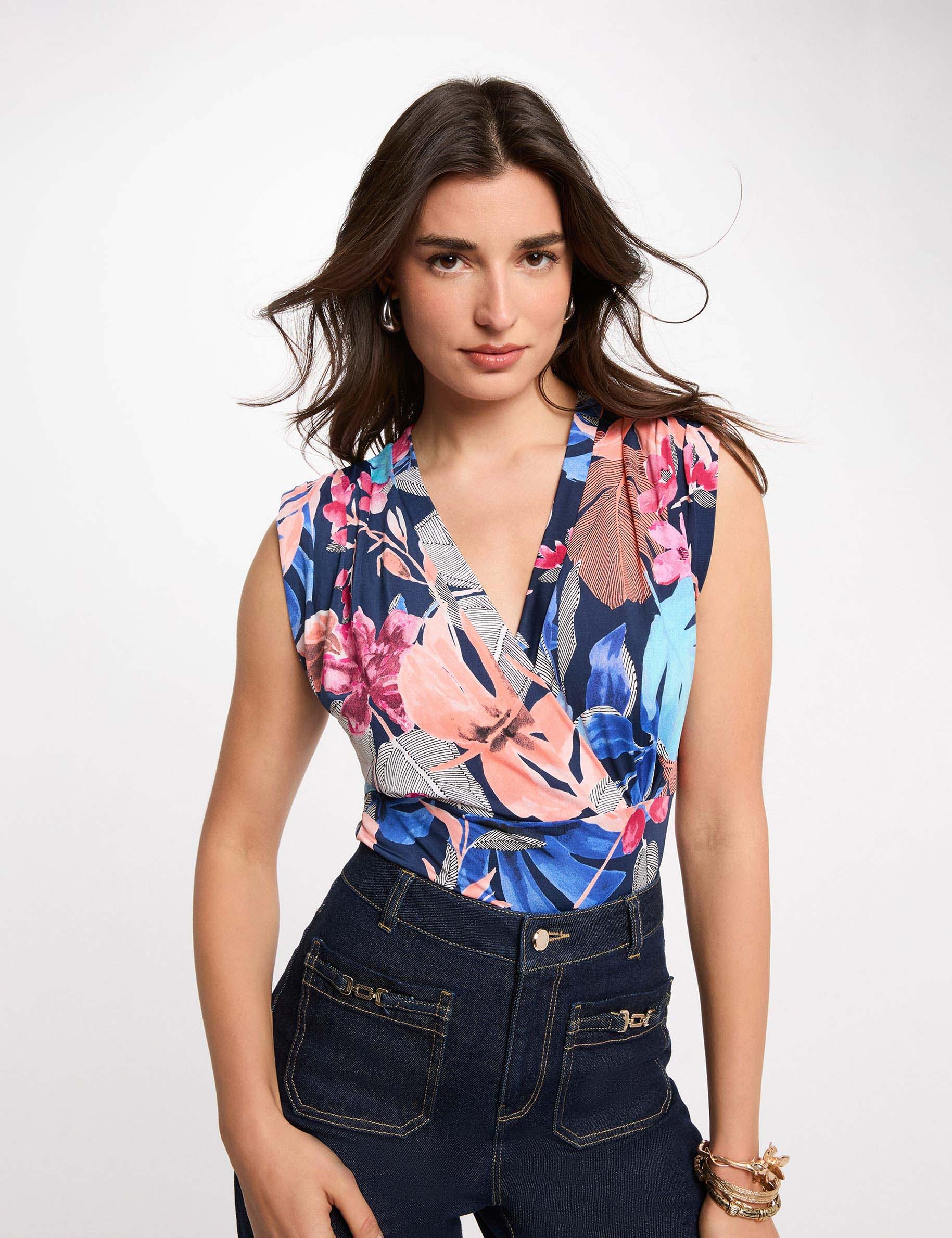 &Auml;rmelloses, enges T-Shirt mehrfarbig damen